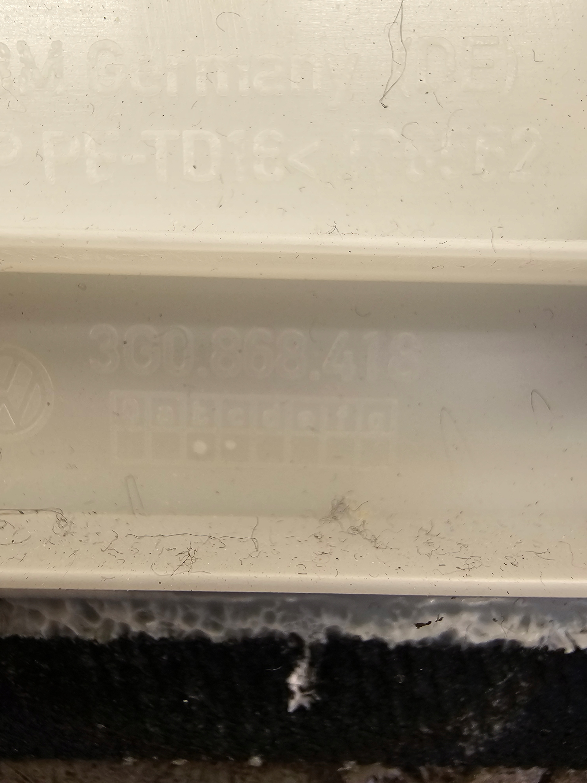 side SLUPKA right VW PASSAT B8 3G0868418