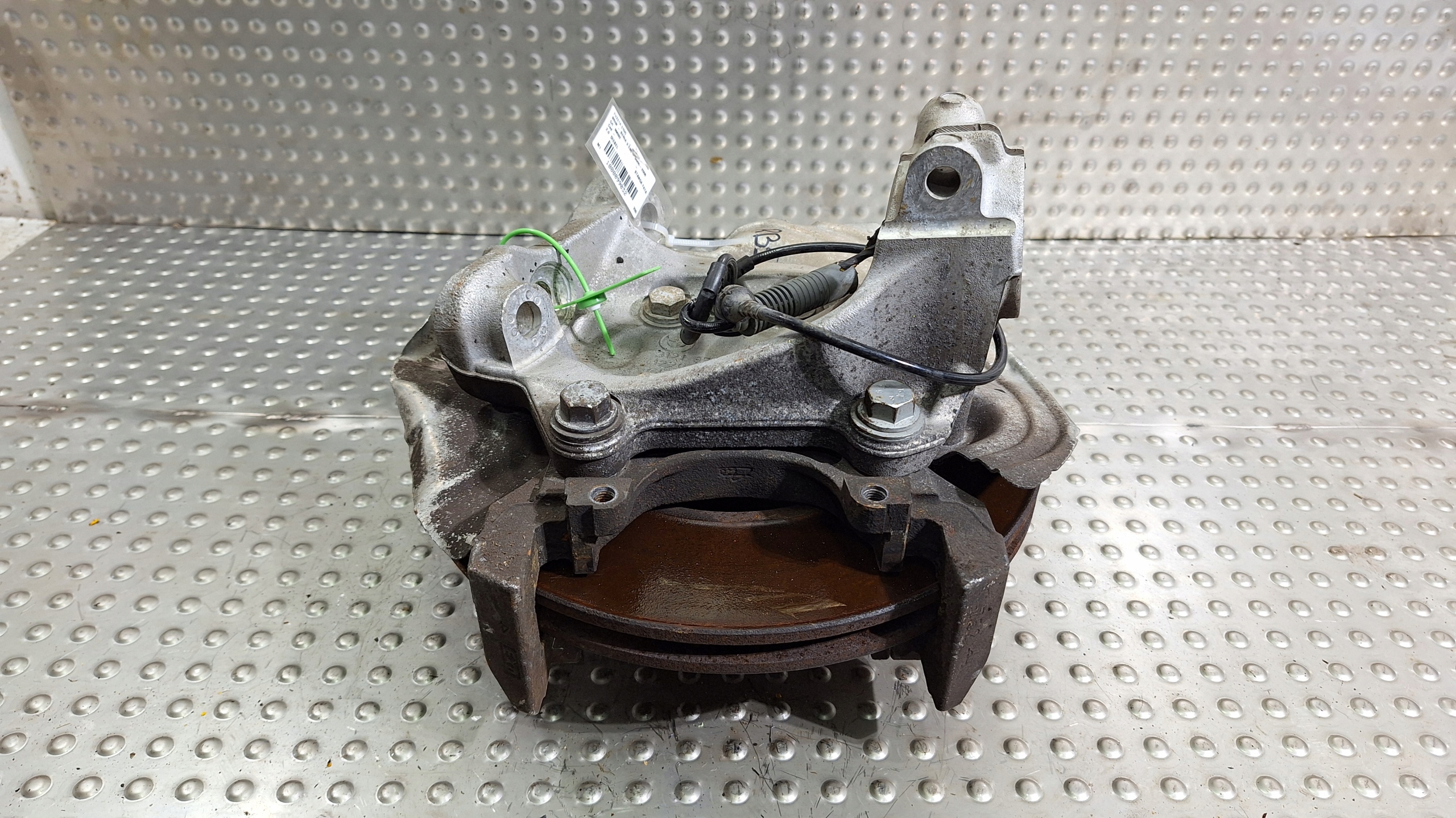 otoč čepu pravá předek 6764444 BMW E81 E87 E90 E91 E92 E93