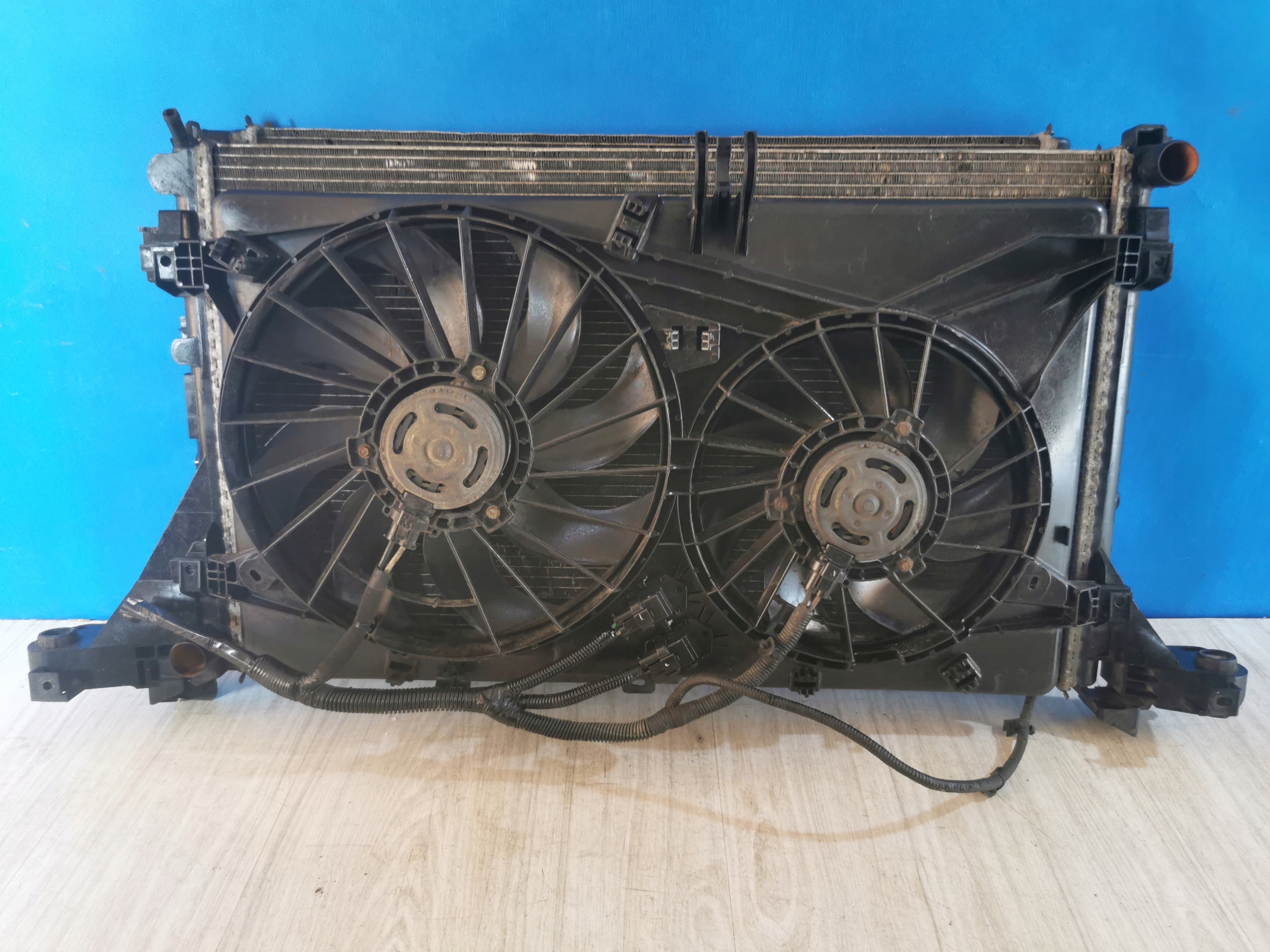 NV400 Master III Movano B chłodnice wentylatory komplet