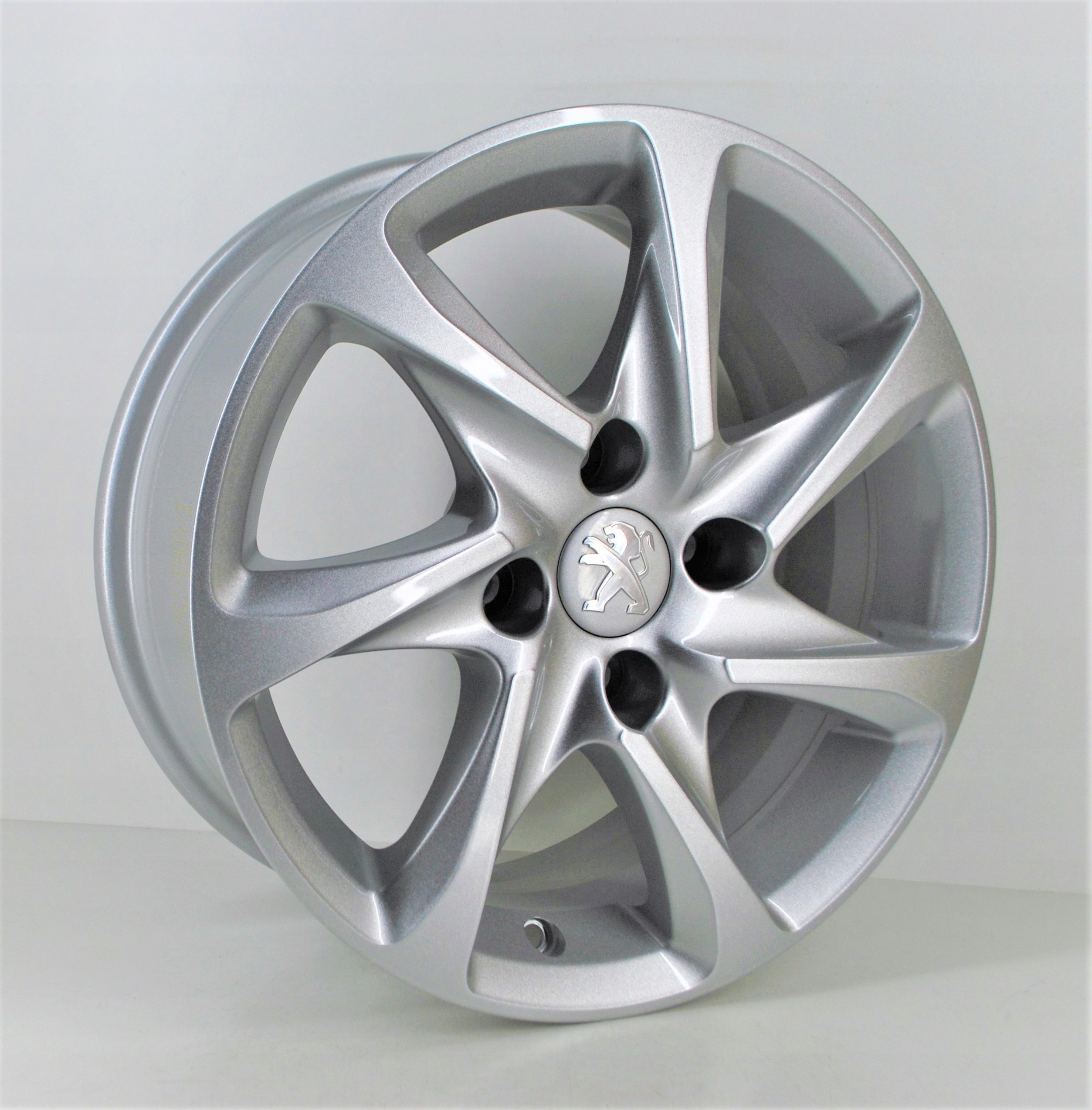 

Nowe Oryginalne Felgi Alu Peugeot 15'' 9673773577