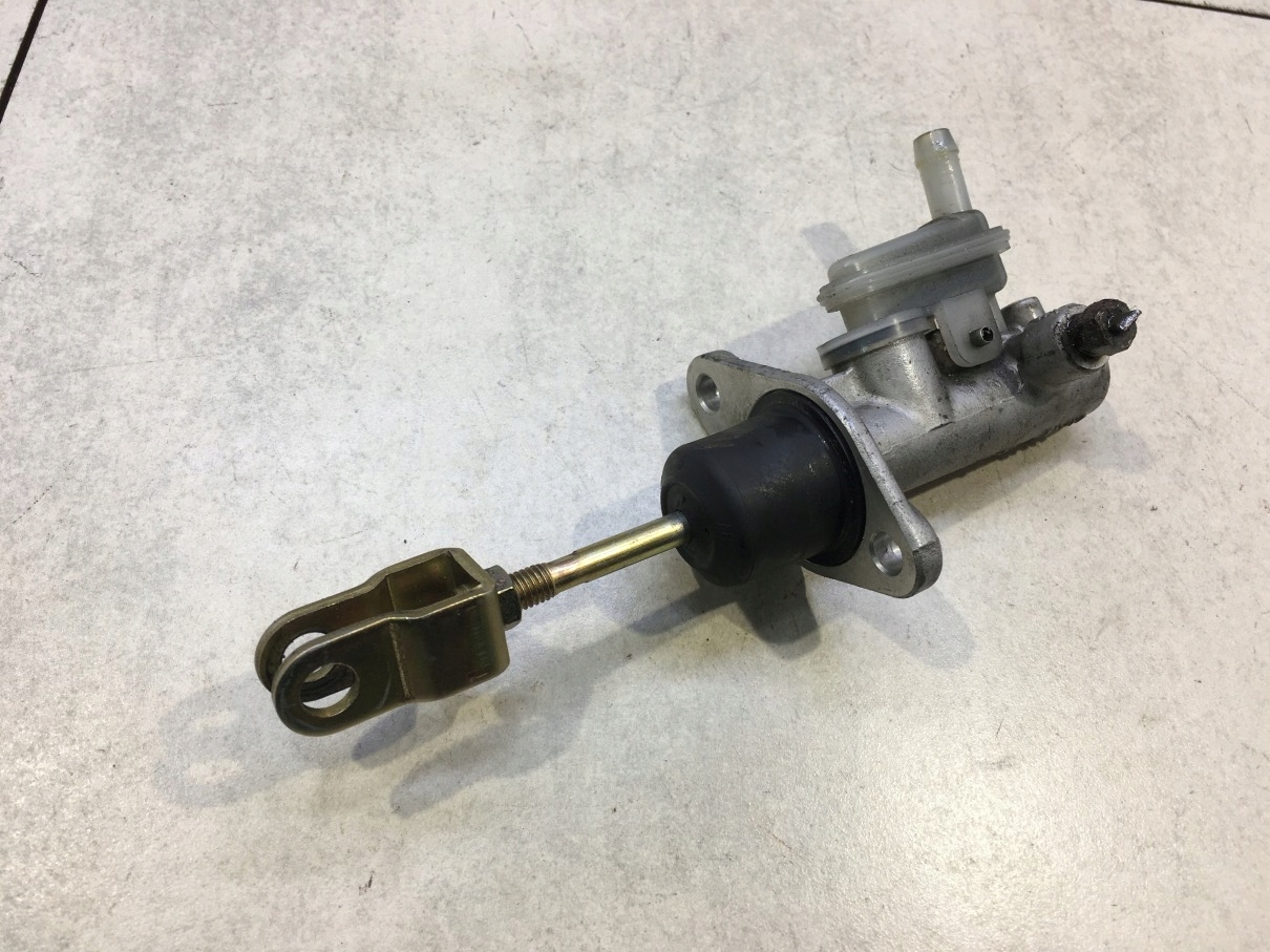 Pompa frizione SPACE STAR 1.3 16V