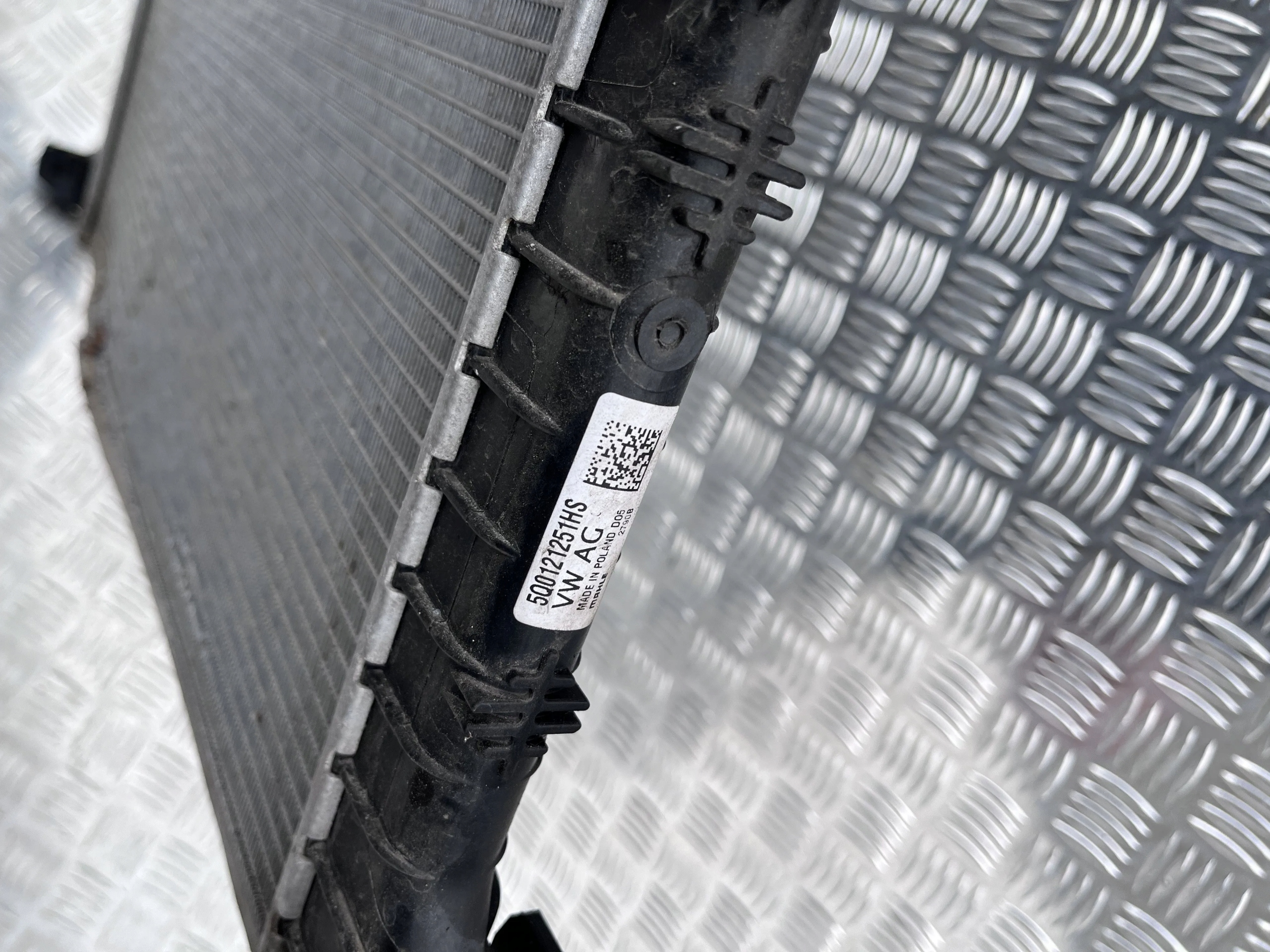CHŁODNICA WODY VW GOLF VIII 19- 1.5 TSI 5Q0121251HS