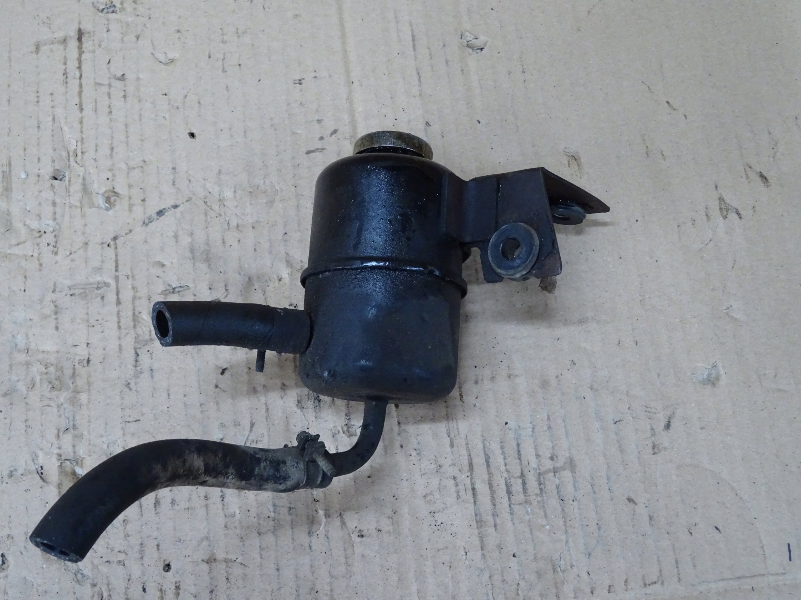 VITARA бачок 1,6 8V 16v 88-97r