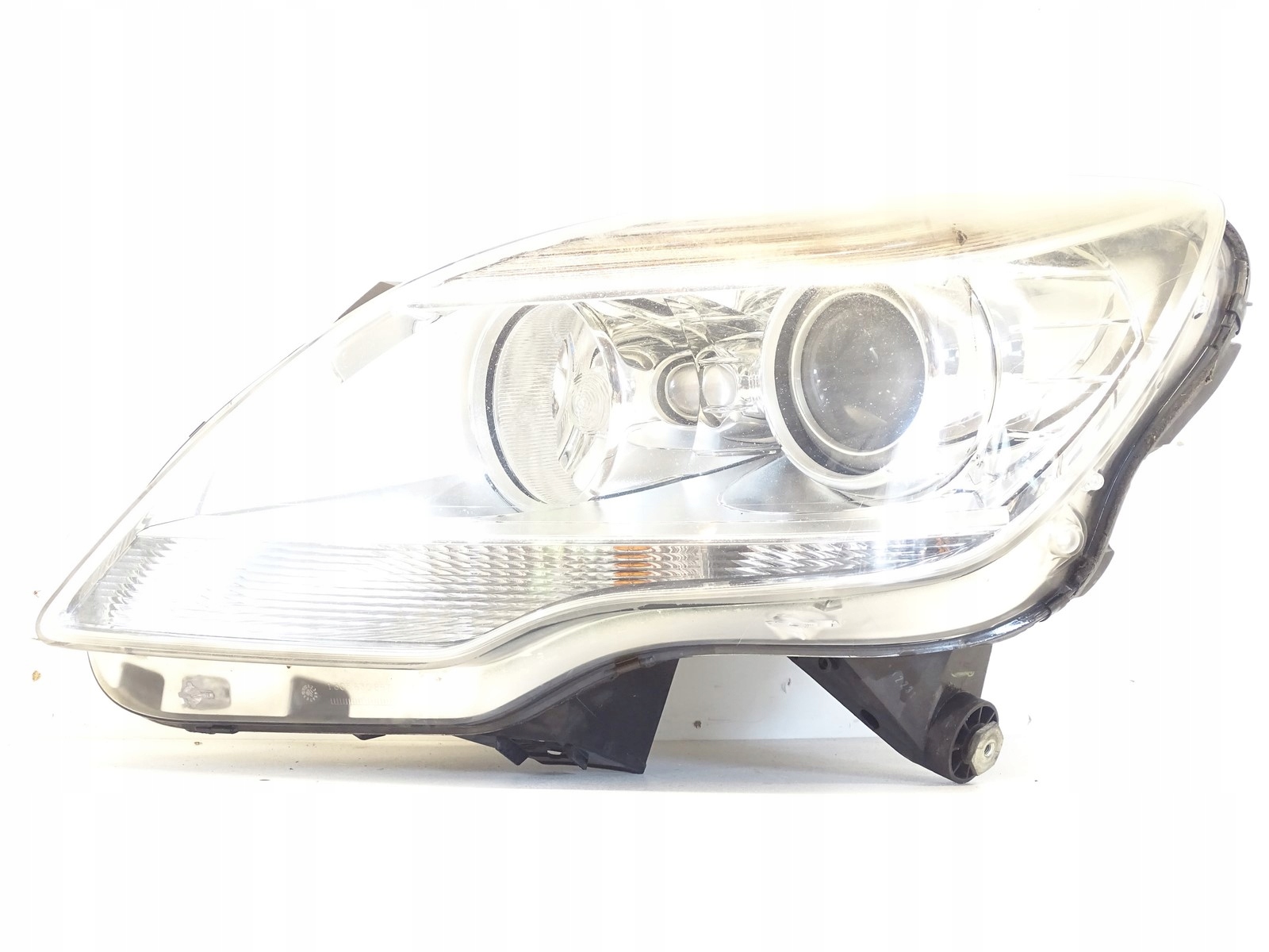 REFLEKTOR light left front MERCEDES R W251 LIFT XENON A2518203761