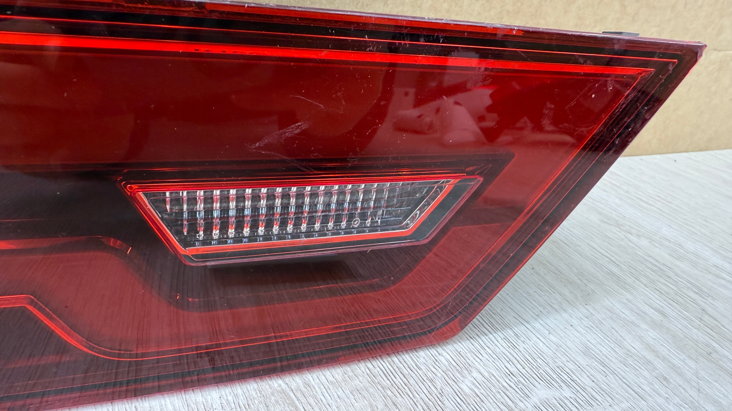 JAGUAR E-PACE X540 left light DO bonnet rear part LED J9C3-13193-CC K150/20L