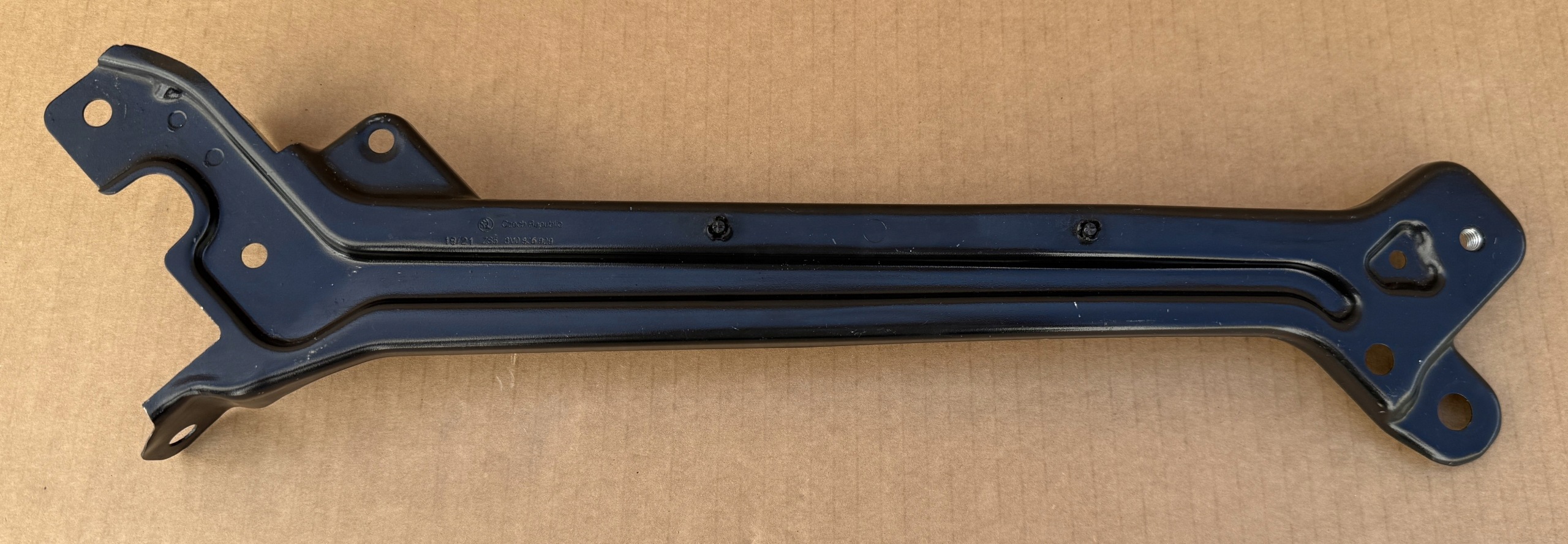 Blech Leuchte SKODA SUPERB III 3V0806929 links Original