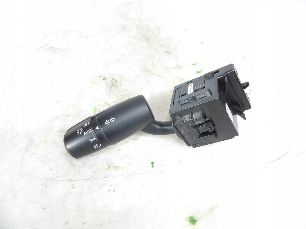 Bouton Indicateurs de direction MAZDA 6 GH 17J657