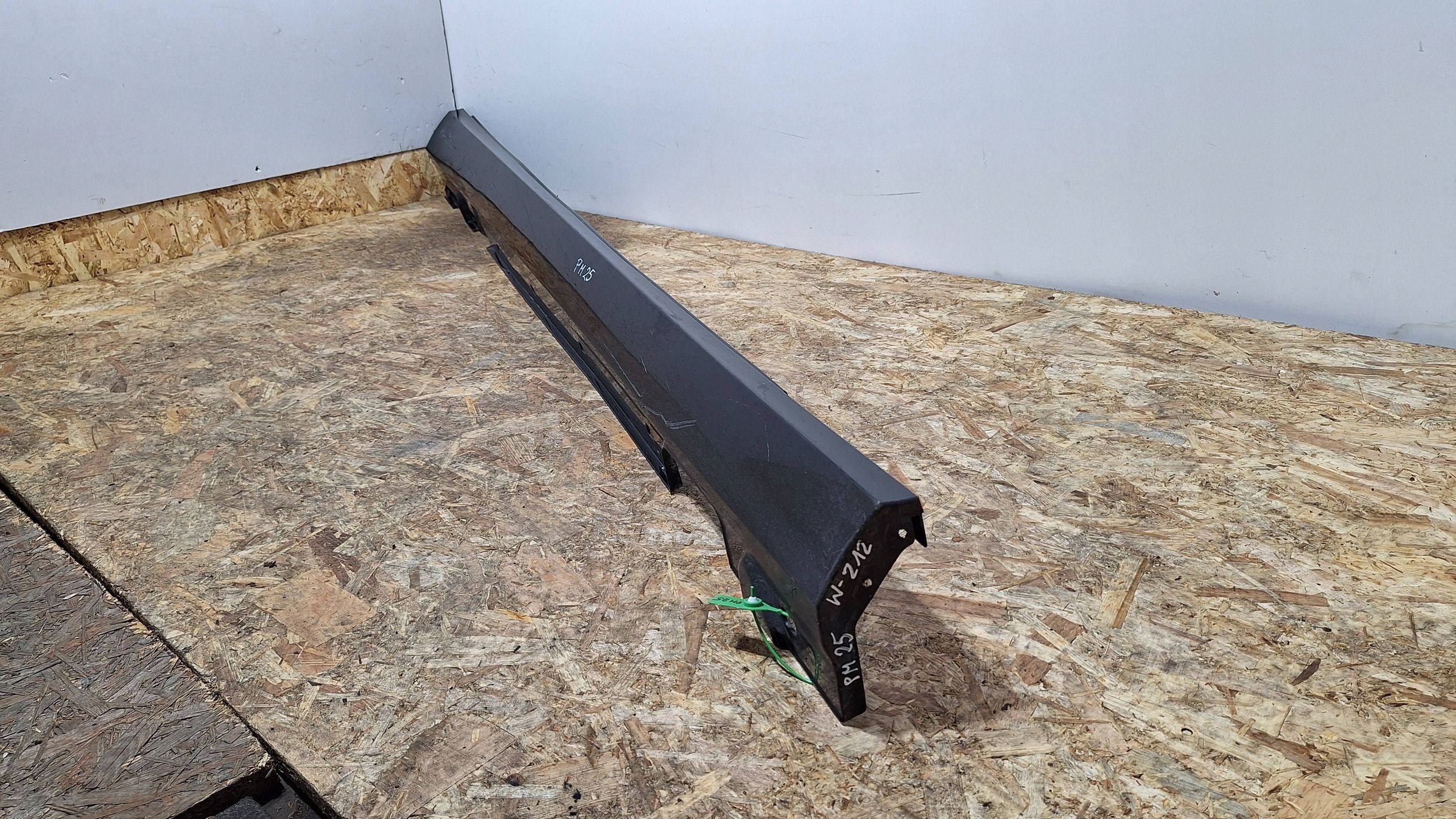 cap threshold moulding threshold right MERCEDES E-KLASA W212 09- A2126900840