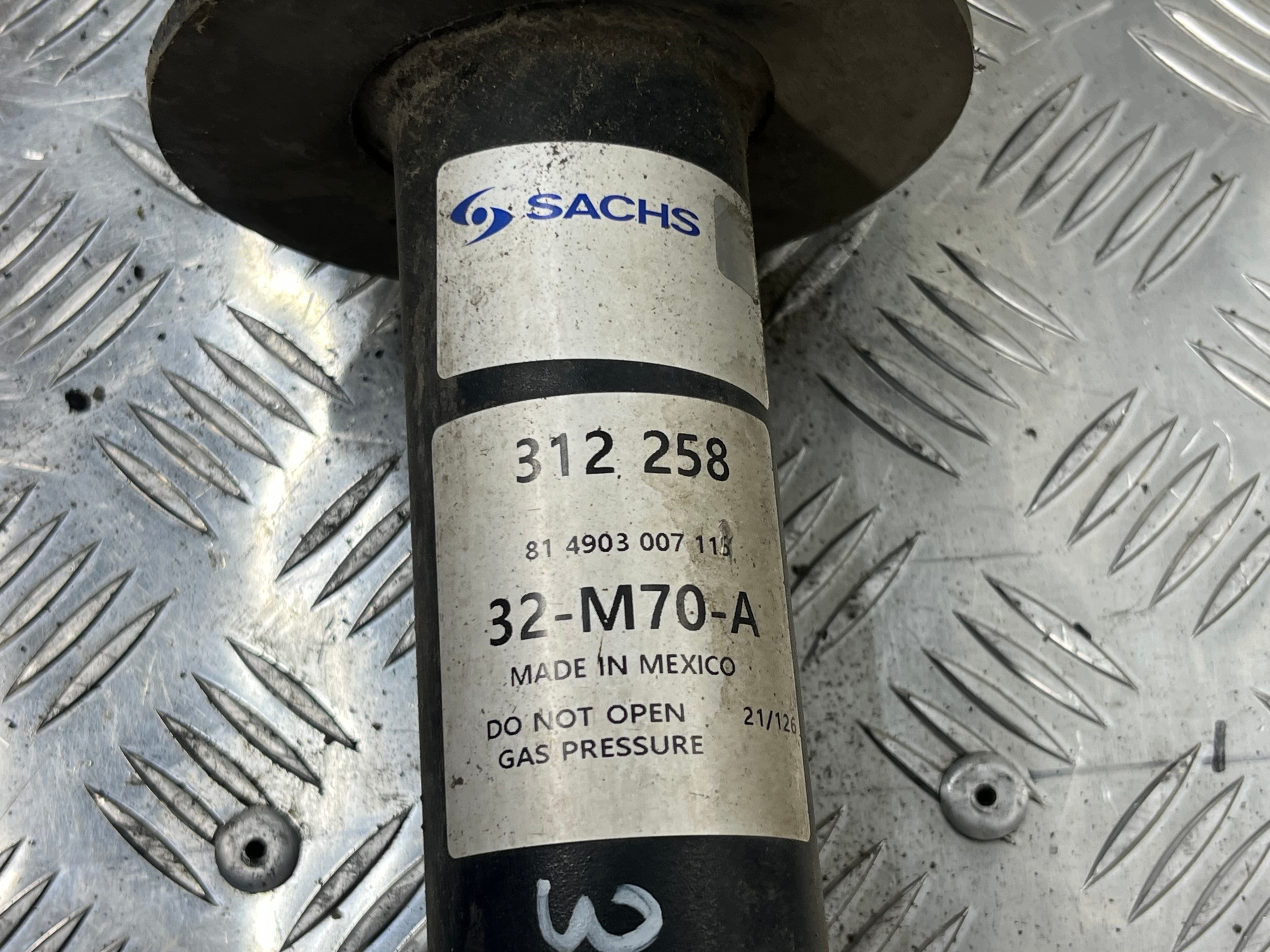 MCPERSON left front front CHRYSLER 300C