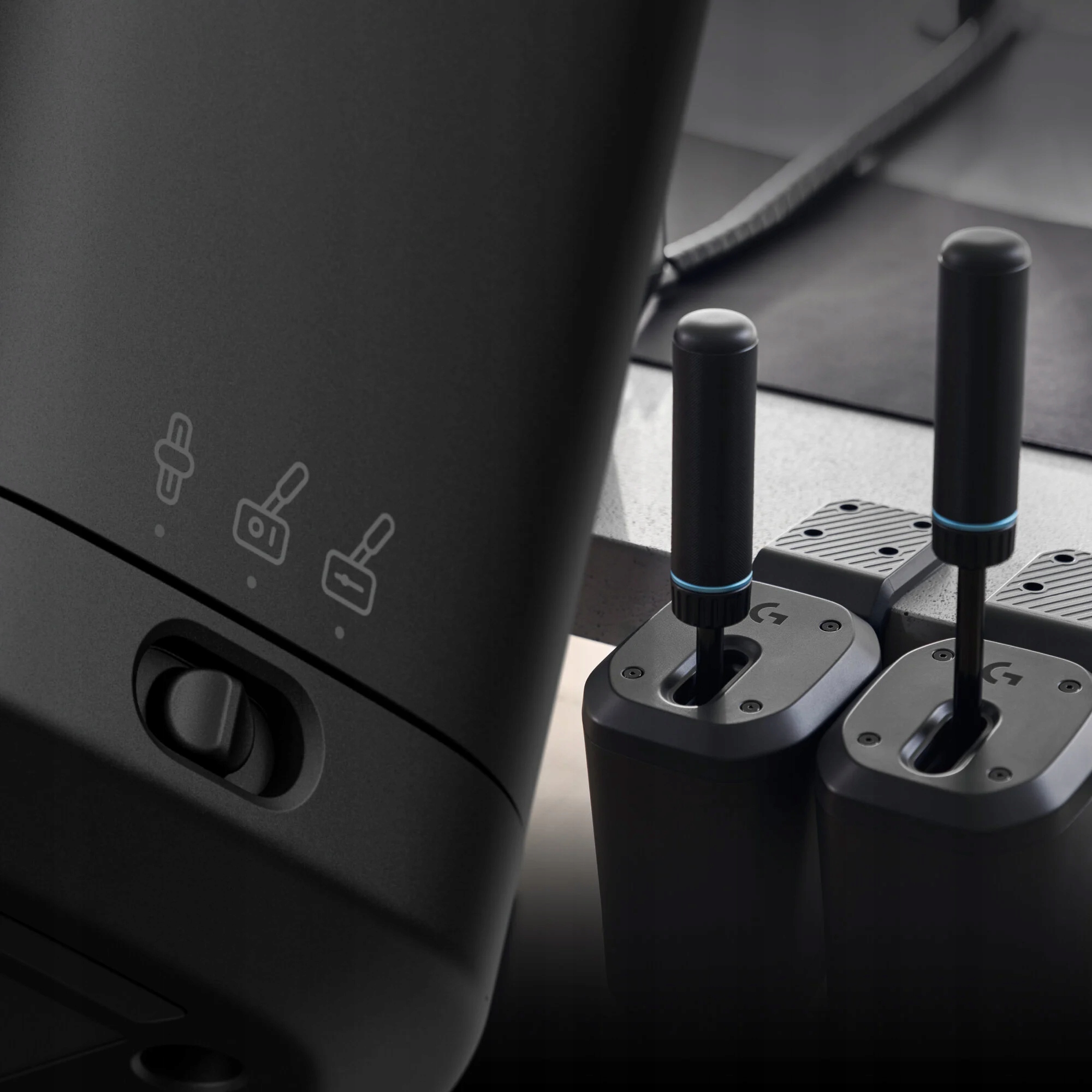 Контролер перемикання передач і ручного гальма LOGITECH RS, бренд Logitech