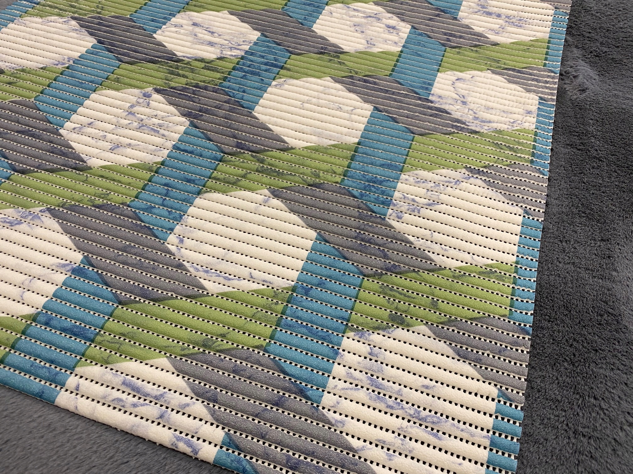 

Mata Łazienkowa Piankowa Antypoślizgowa -10 Wzorów