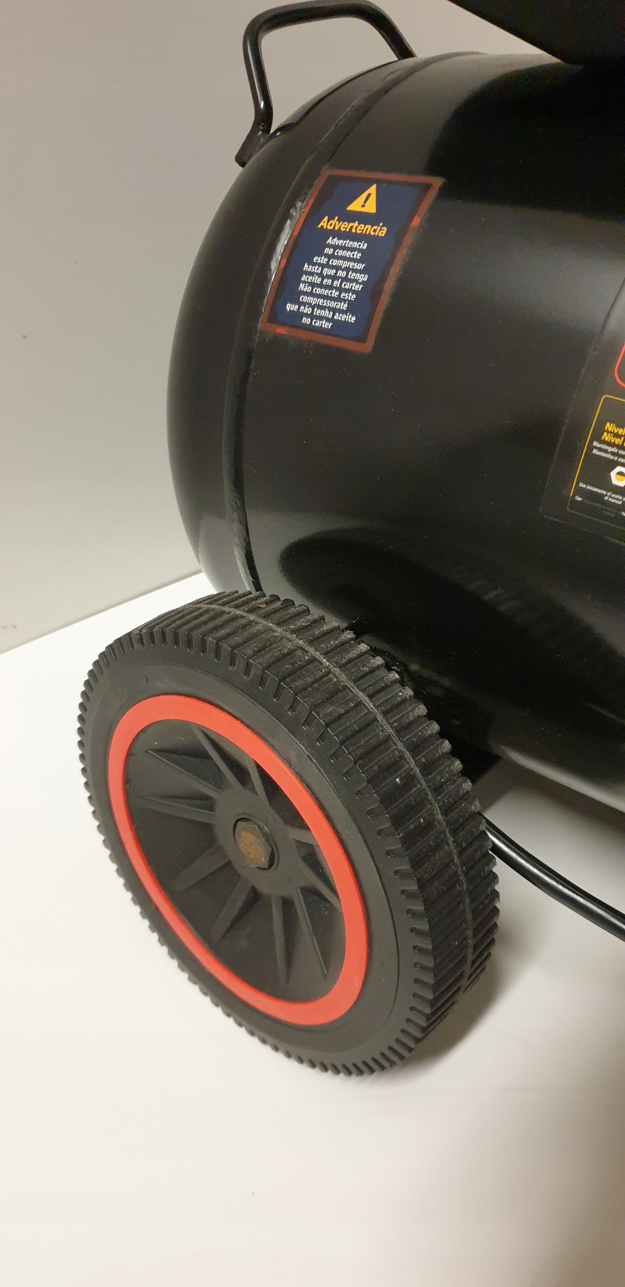 KOMPRESOR CEVIK PRO50 2,5HP 50L 1800 W Typ brak informacji