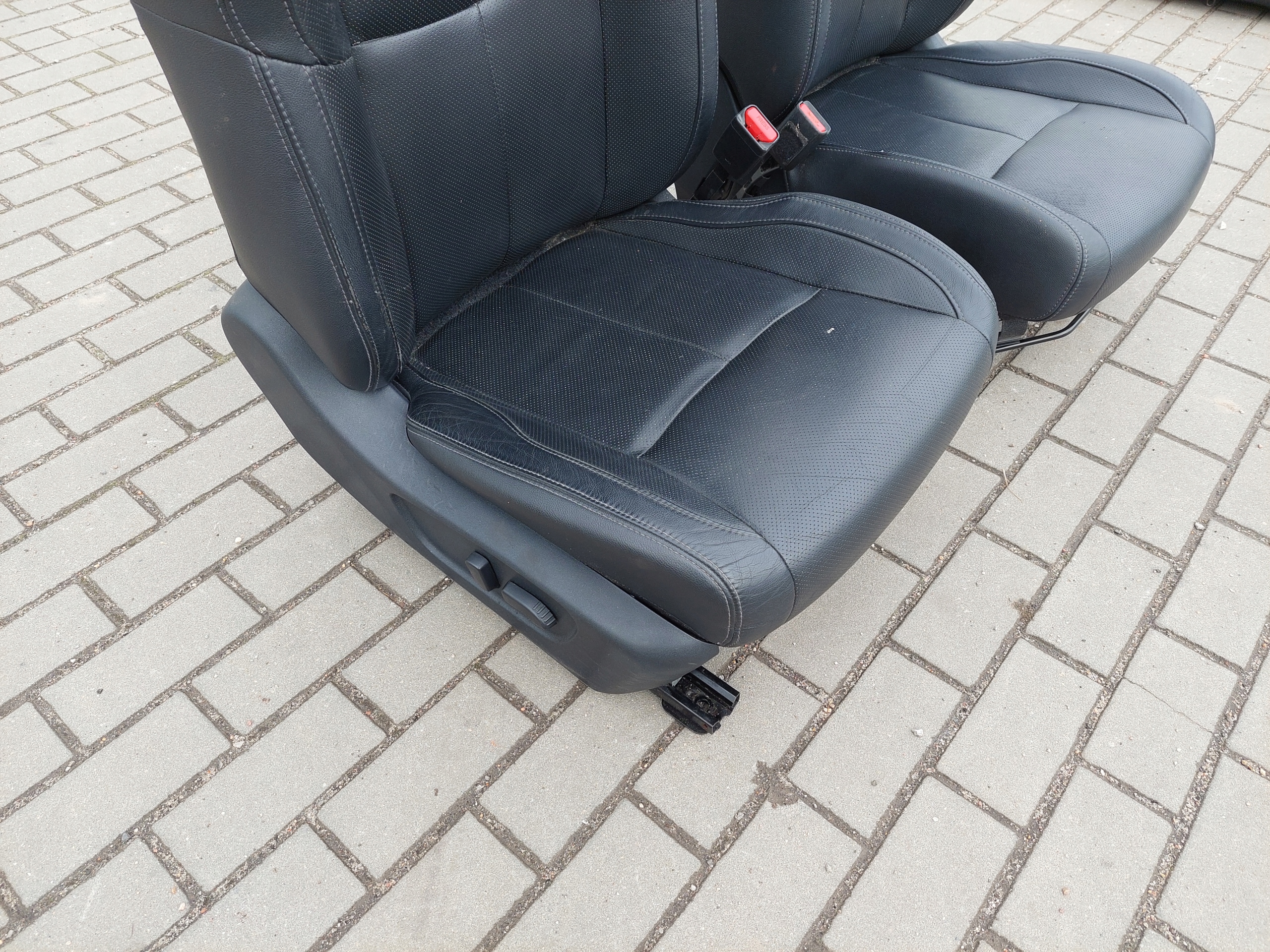 seat front front right NISSAN QASHQAI II 2 J11