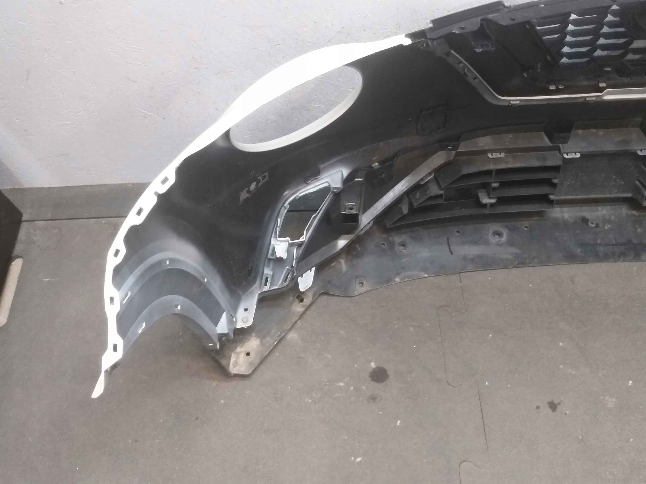 bumper front NISSAN JUKE 2 II F16 19