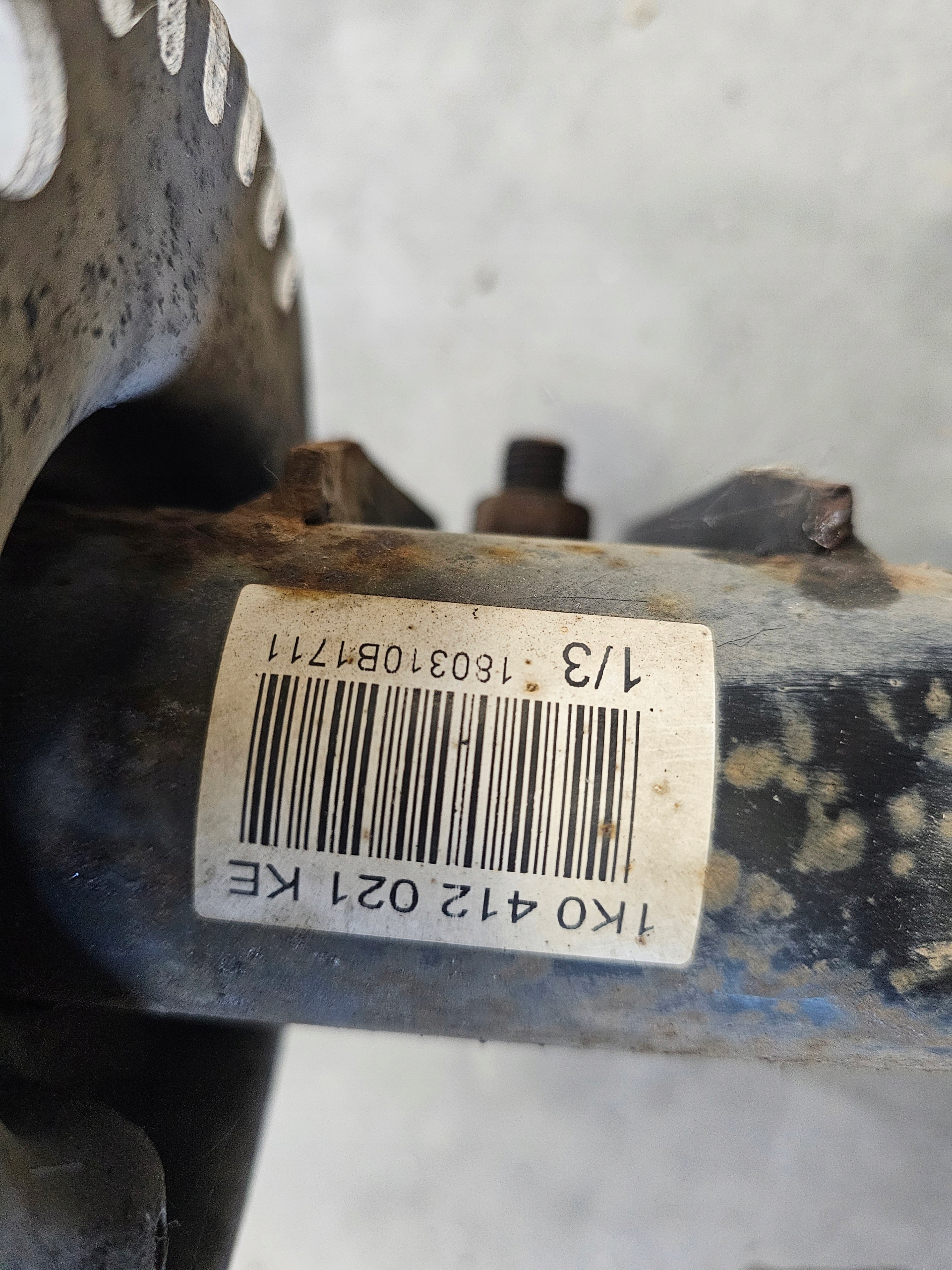 shock absorber swing sususpension right front SKODA OCTAVIA II