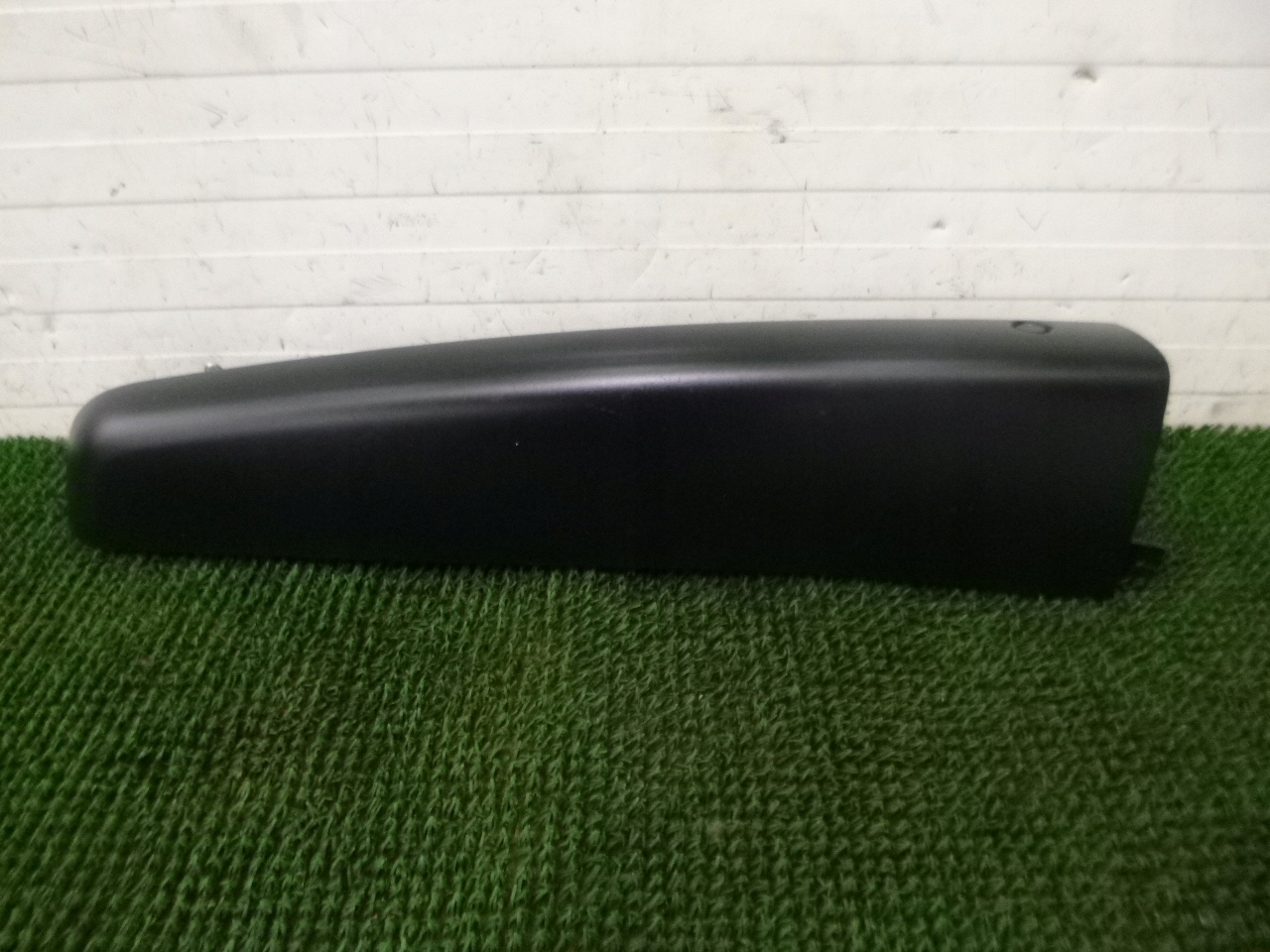 TRAFIC III VIVARO B moulding corner upper left OE