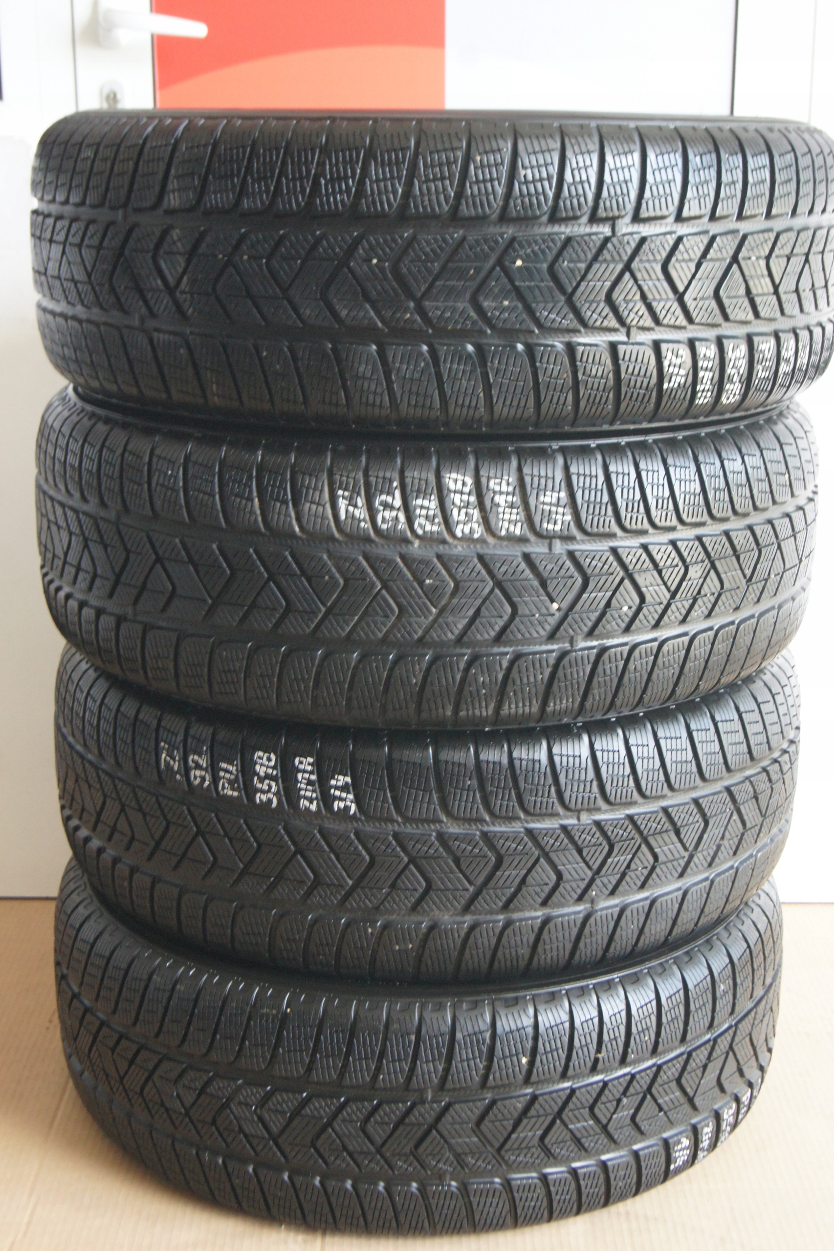 GD OPONY 235/65R17 PIRELLI SCORPION ZIMA Model Scorpion Winter
