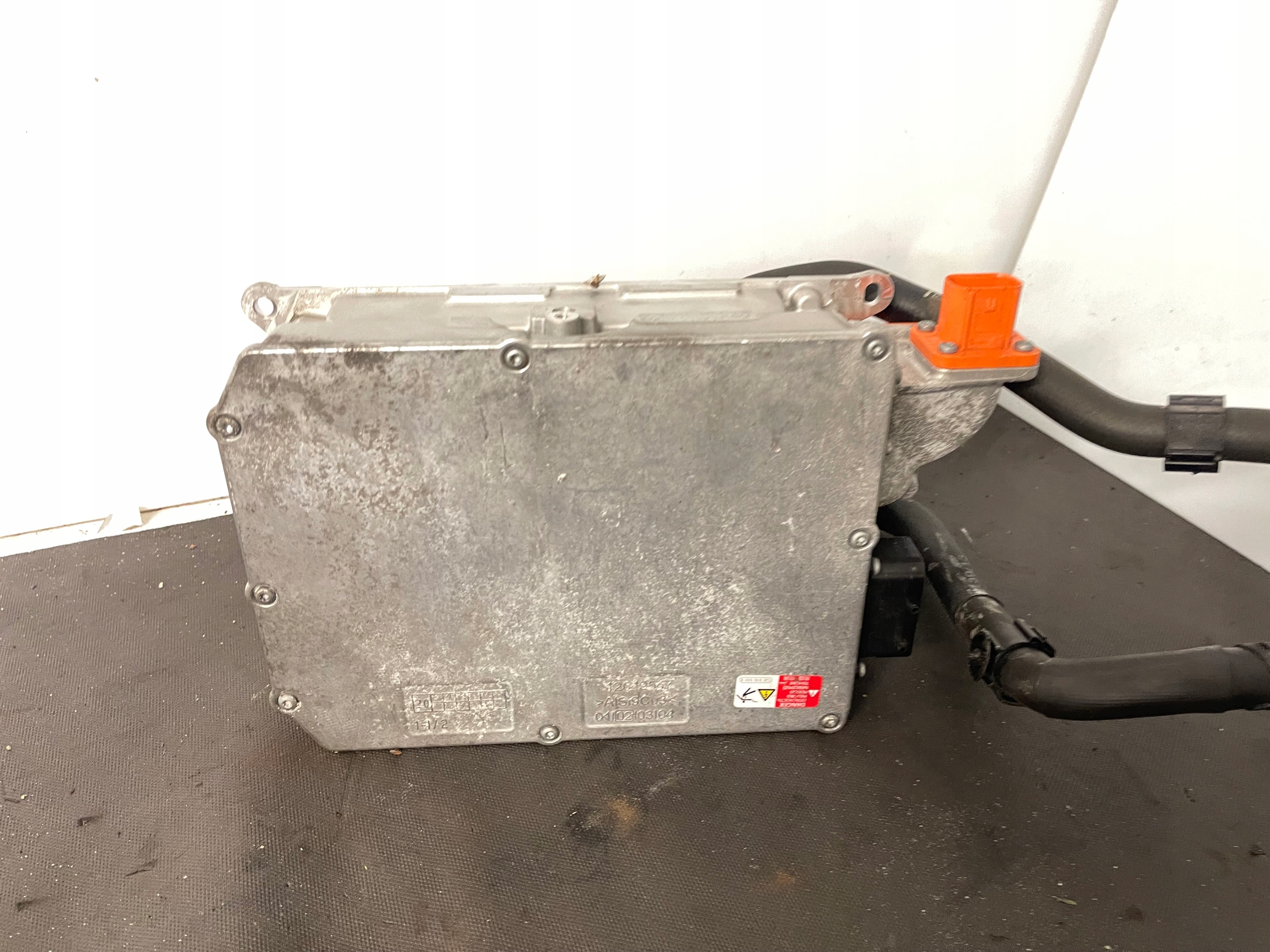 modulo STACJA LADOWANIA LADOWARKA VW ARTEON PASSAT B8 5QE915682AR