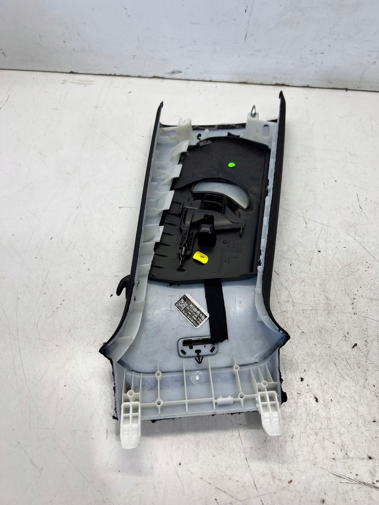 cover SLUPKA B left AUDI Q5 FY 80A867243B YW5