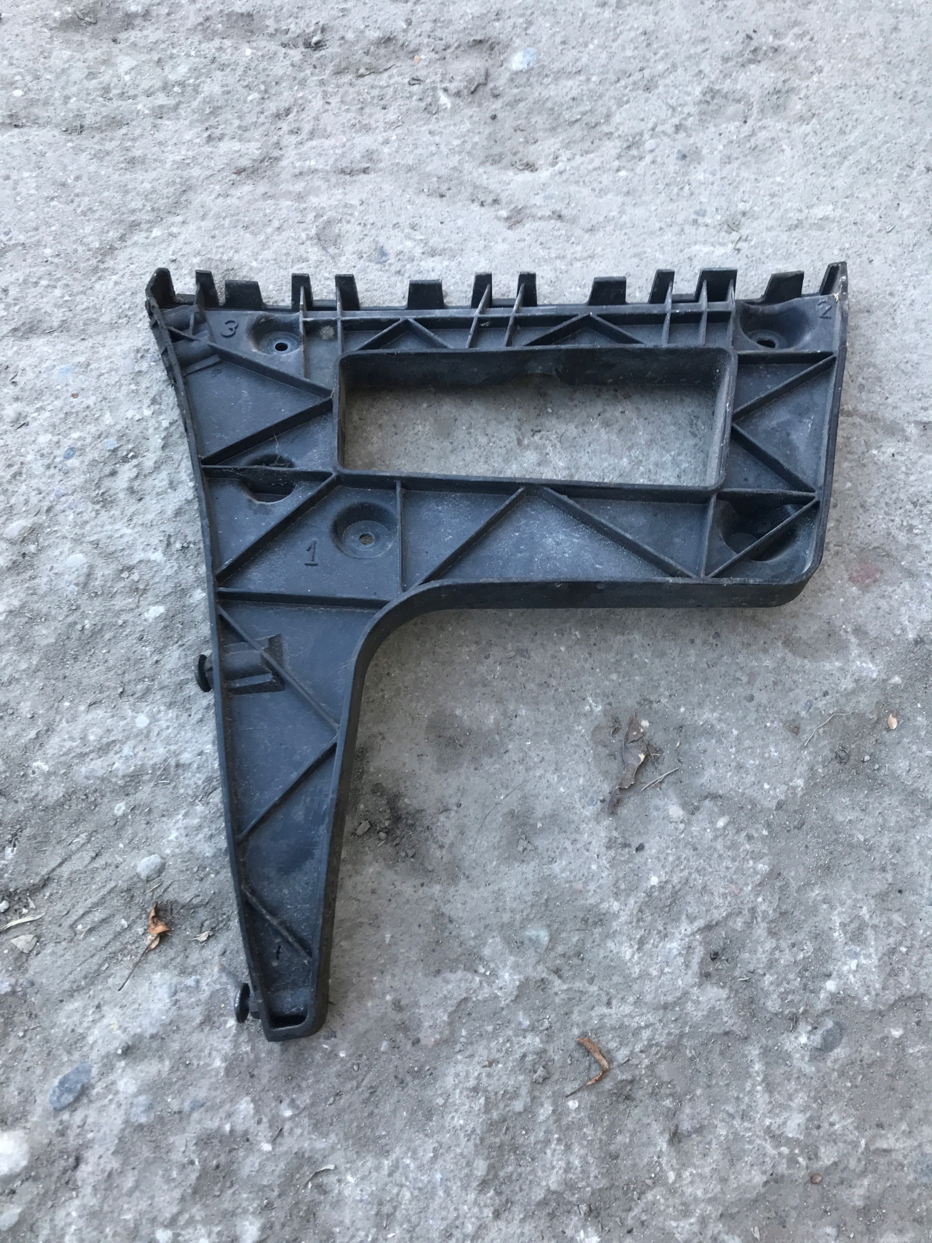 bumper bracket left rear part AUDI A5 SPORTBACK 8T8 8T8807453