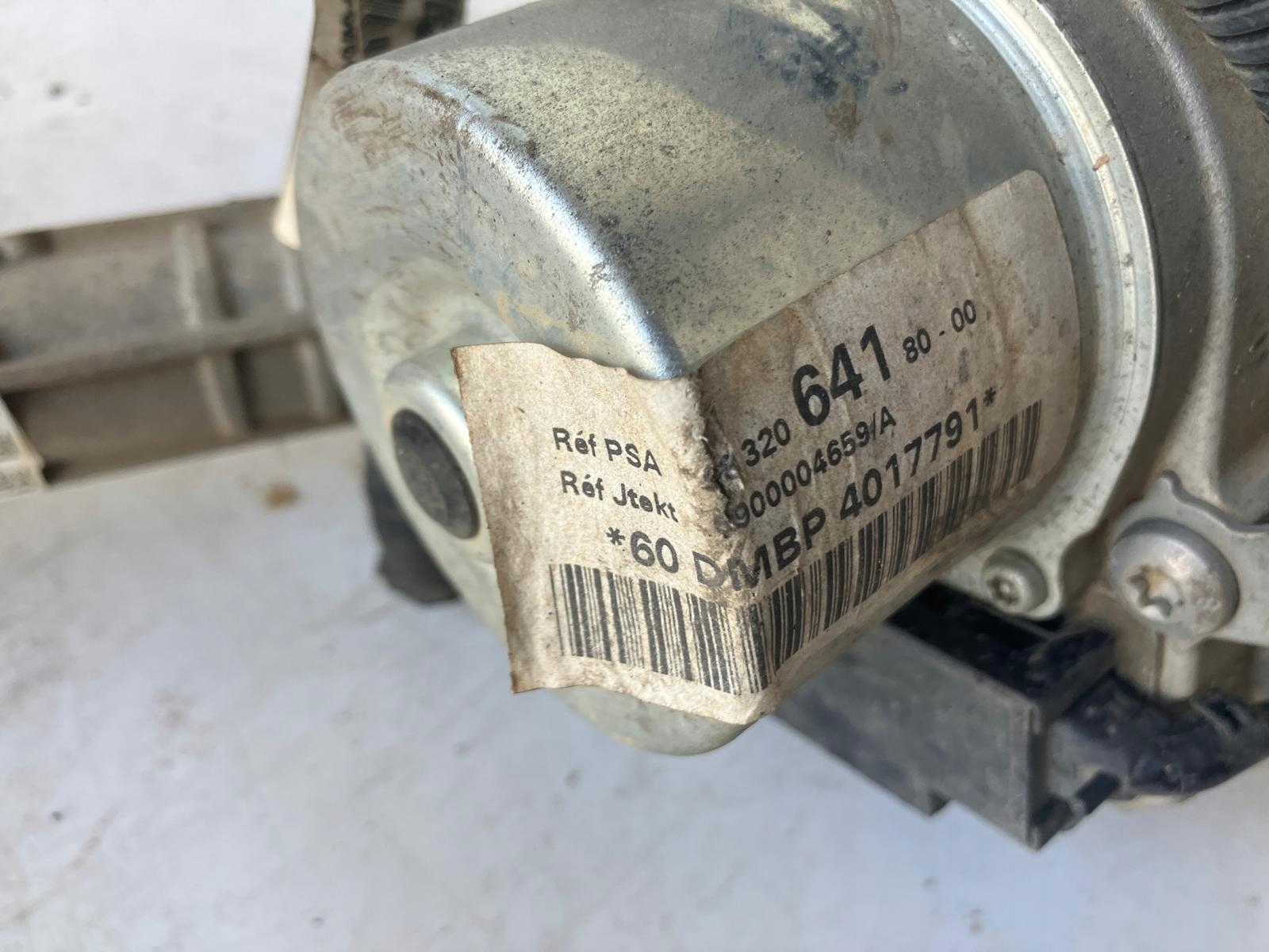 servo control CITROEN C4 CACTUS LIFT 1.2 THP 9832064180