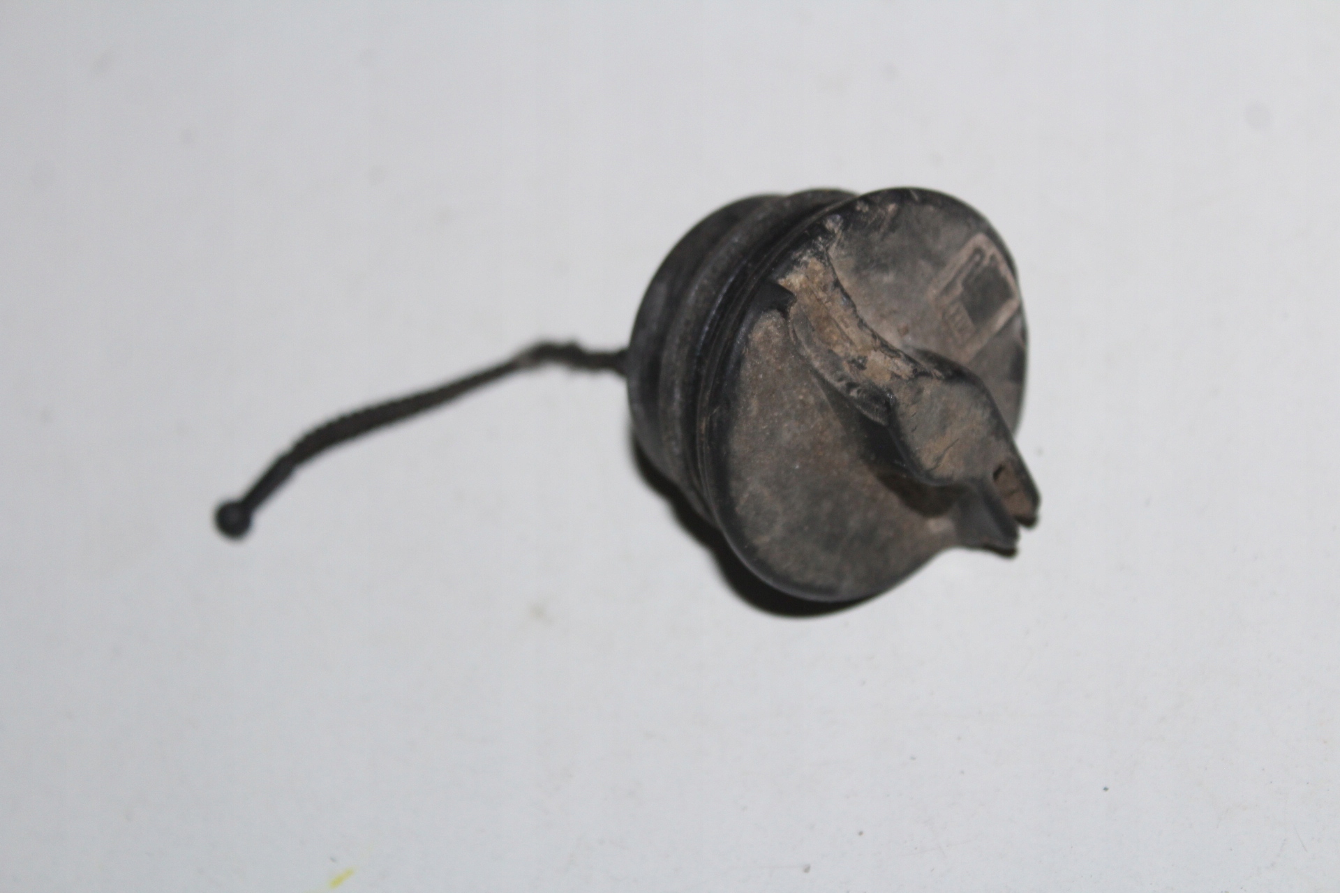 18F PIŁA STIHL TS 400 korek