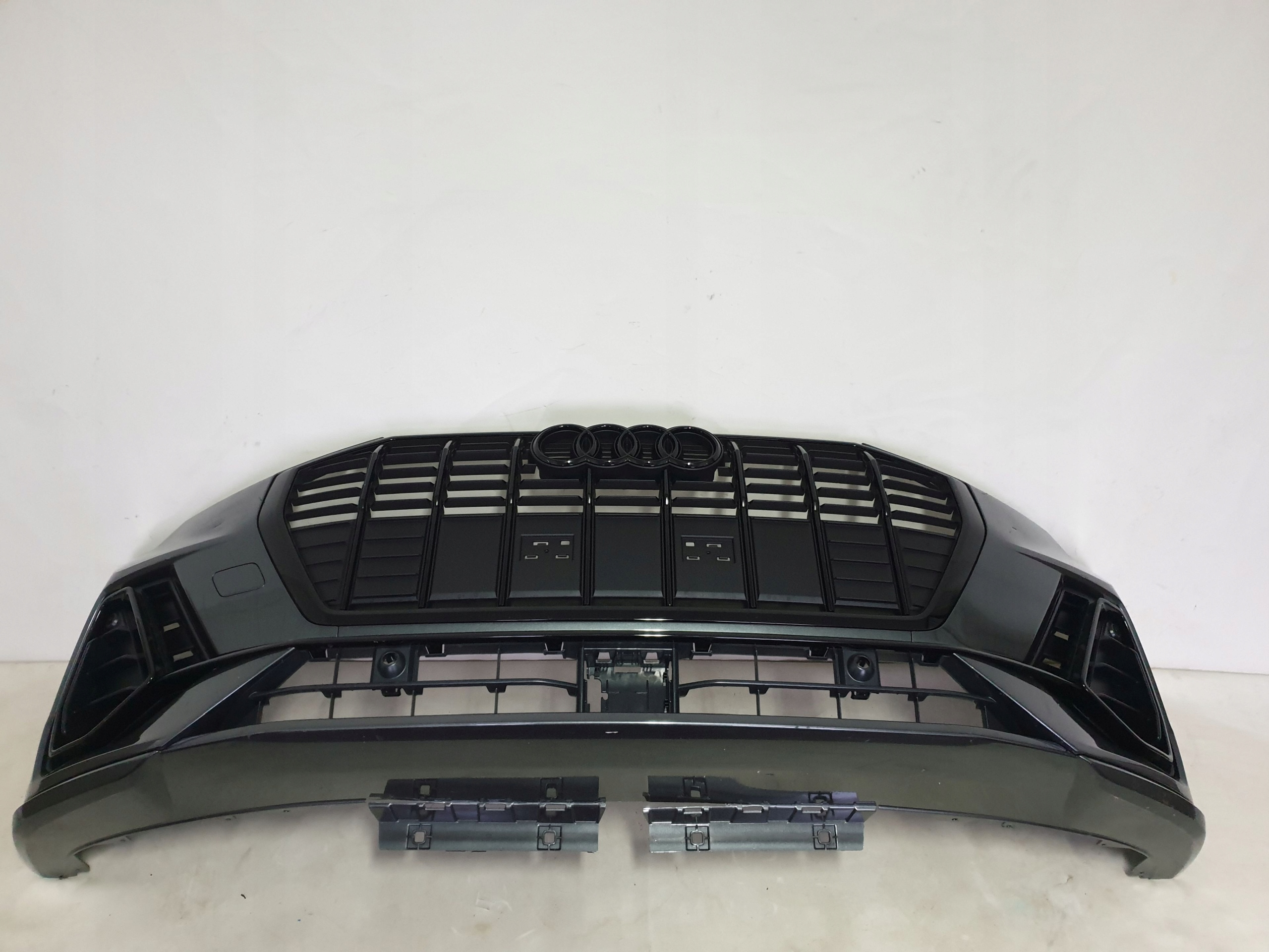 AUDI Q3 II 83A S-LINE 19-25 bumper front 4 x PDC 83A807438D 83A807437D
