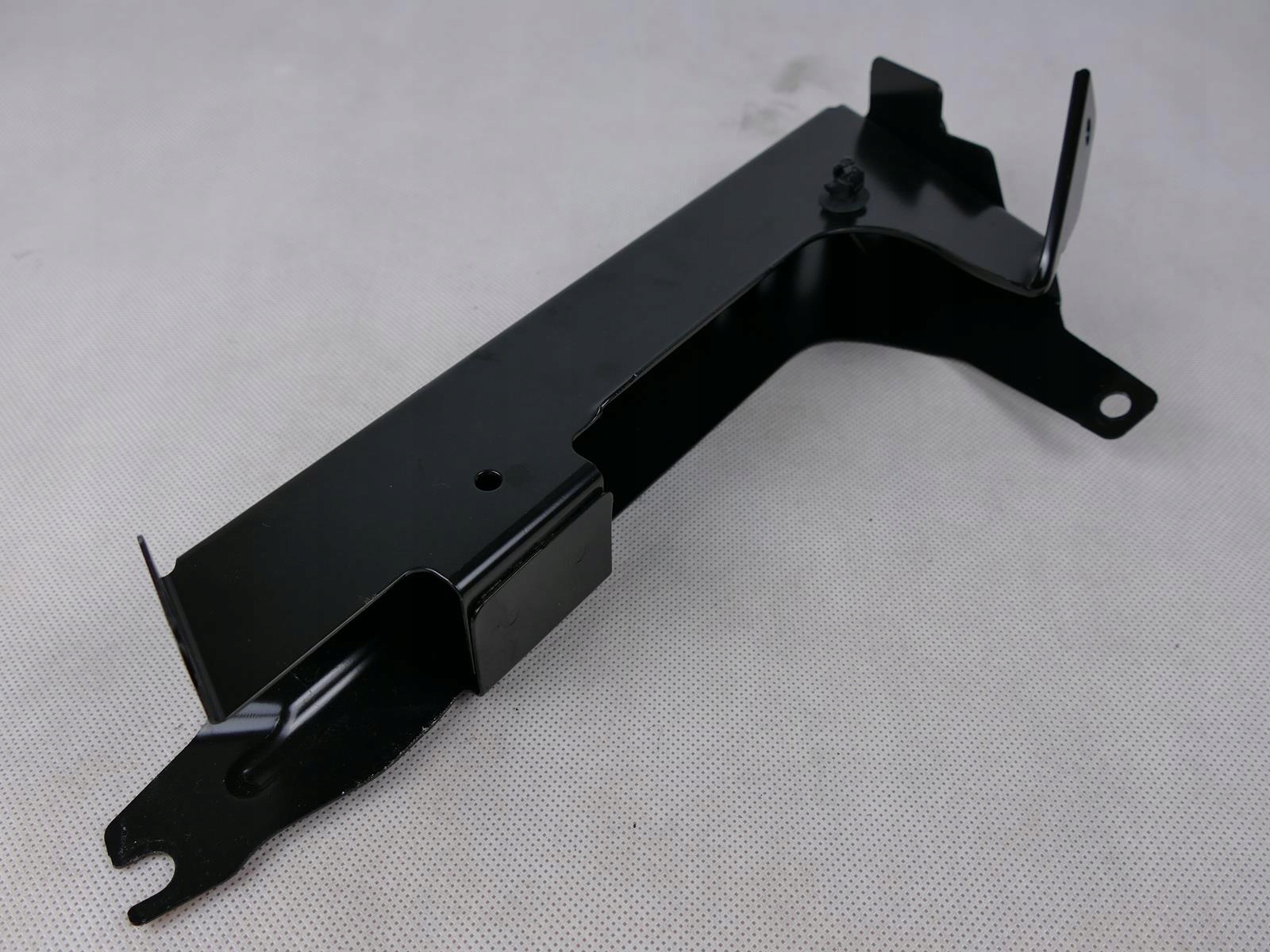 MERCEDES SLK R171 pillar support bracket WYKONCZENIA boot L.T.
