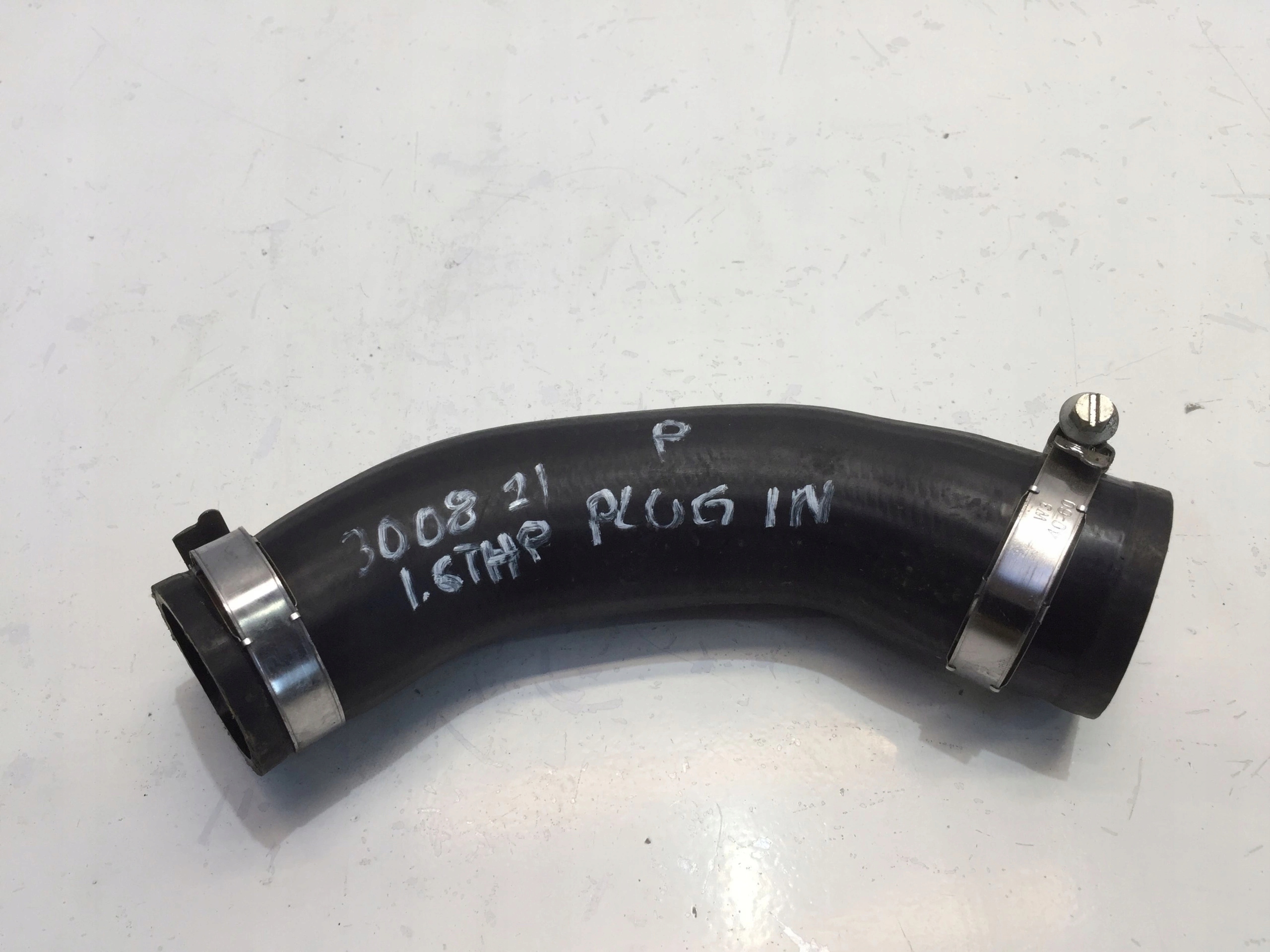 PEUGEOT 3008 II RURA PRZEWOD POWIETRZA 9820116080