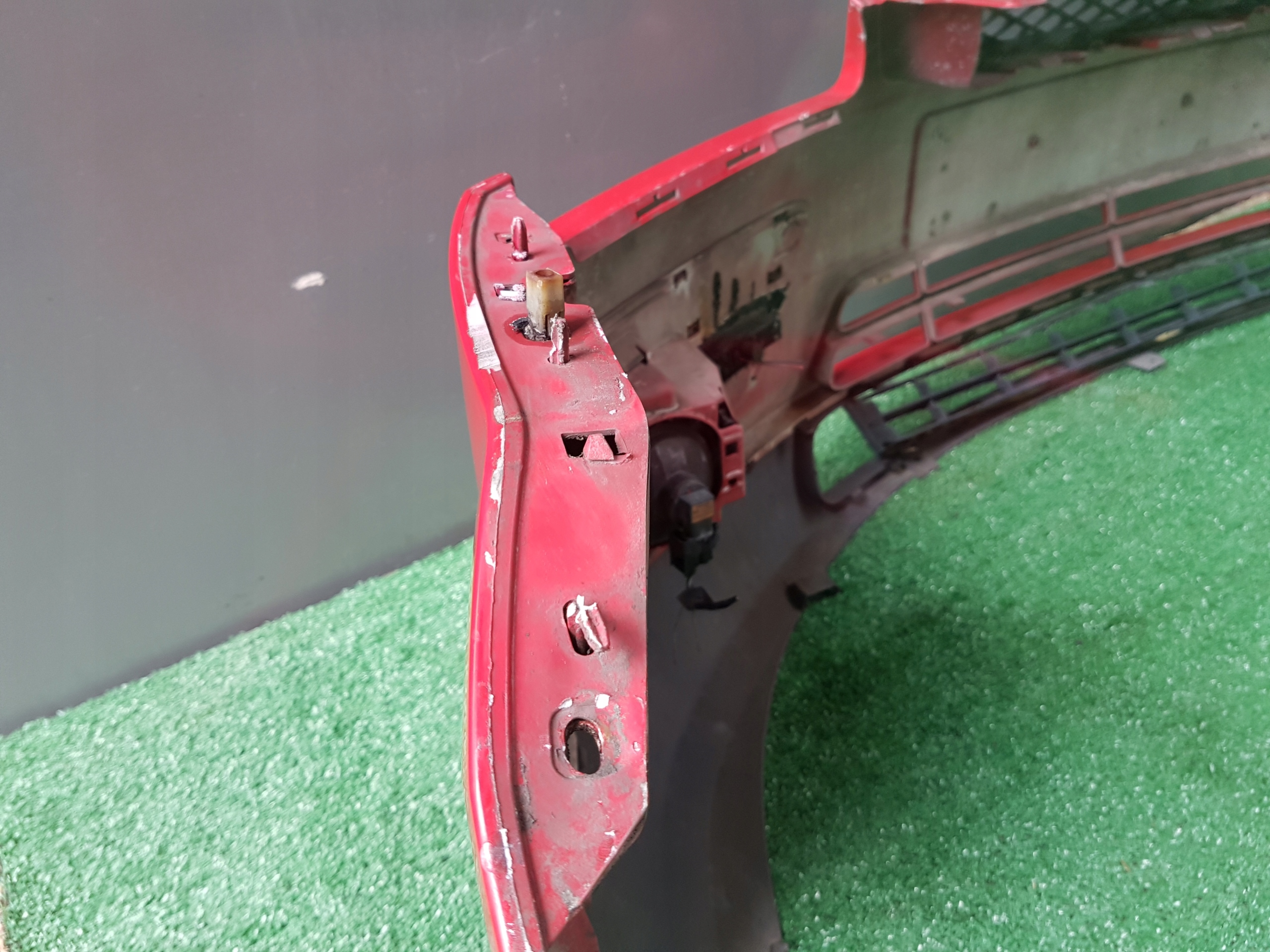 nárazník předek přední FORD FOCUS MK2