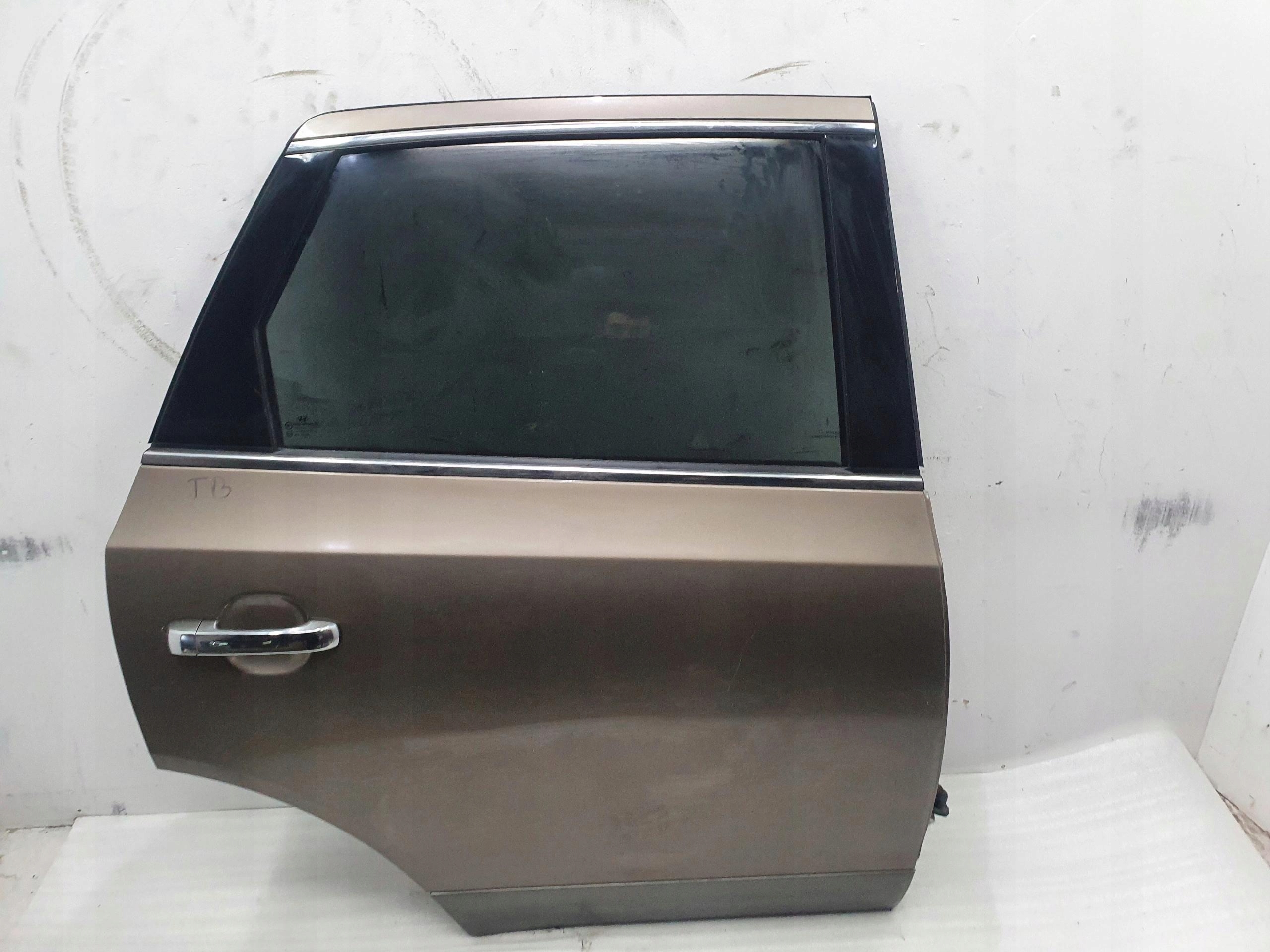 DRZWI KOMPLETNE PRAWY TYŁ HYUNDAI IX55 Kolor inny