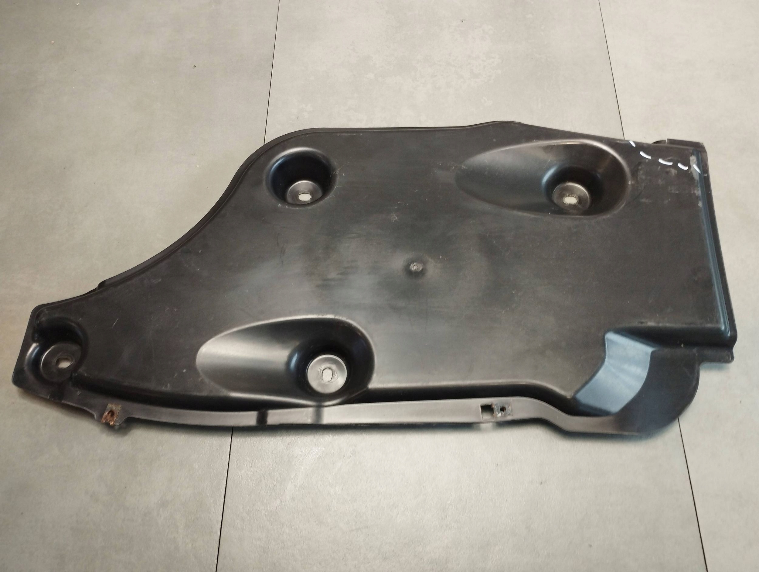 Audi A7 4G 2016 cover chassis 4G0825215B