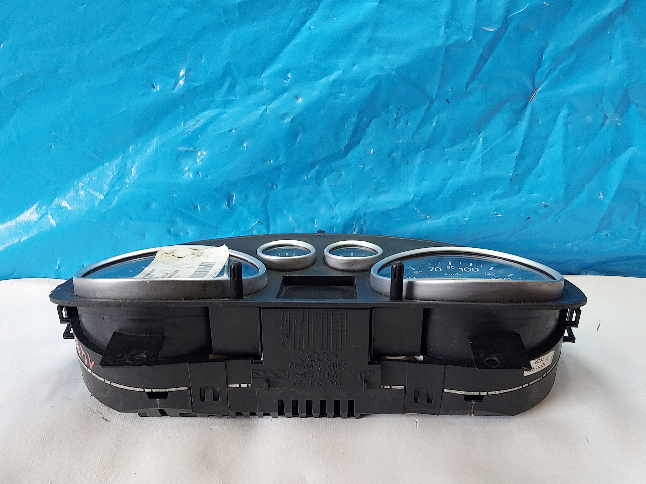dials clock AUDI A2 8Z 1.4 TDI 8Z0920900M
