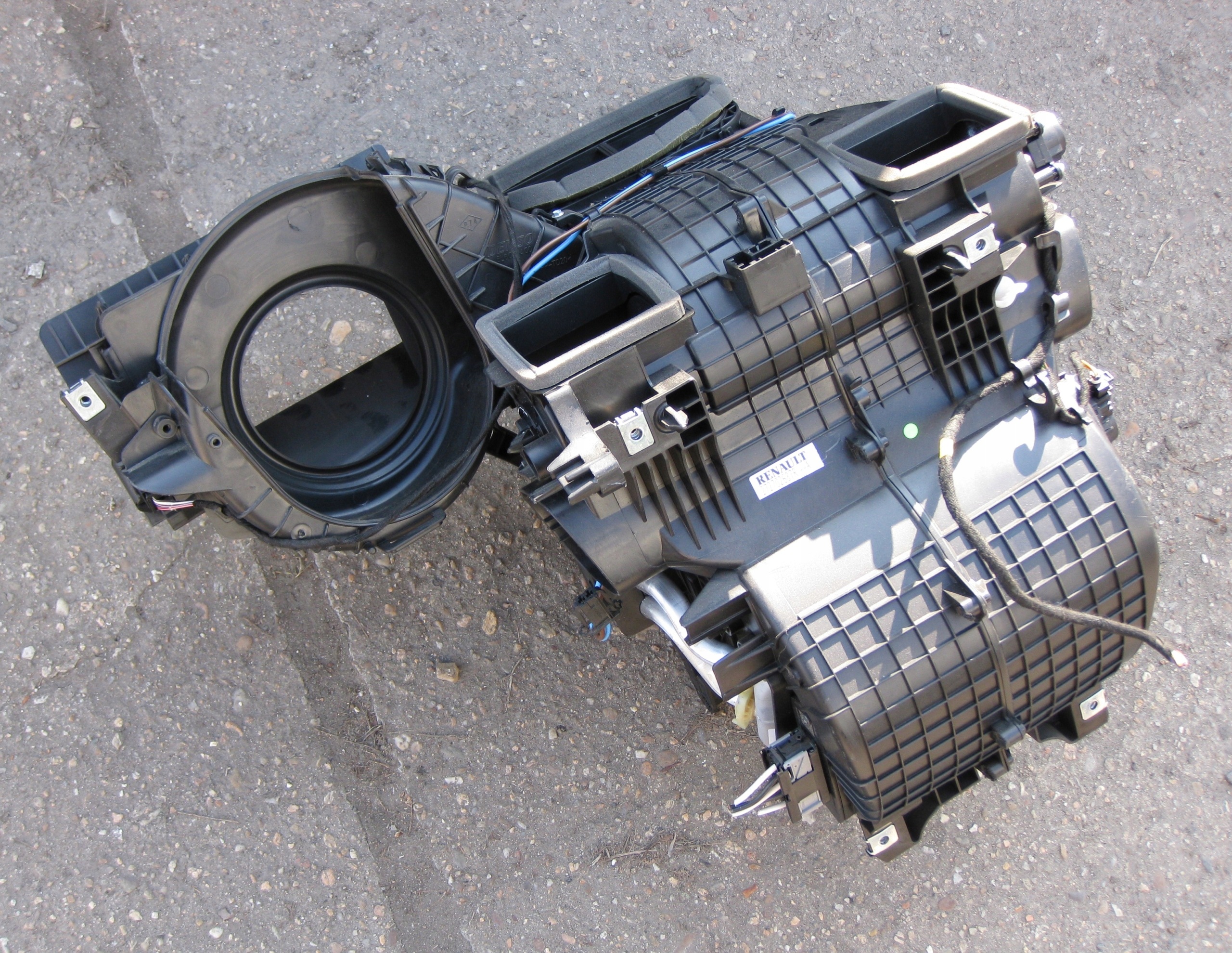 RENAULT MASTER III LIFT IV ohřívač obal 272702687R