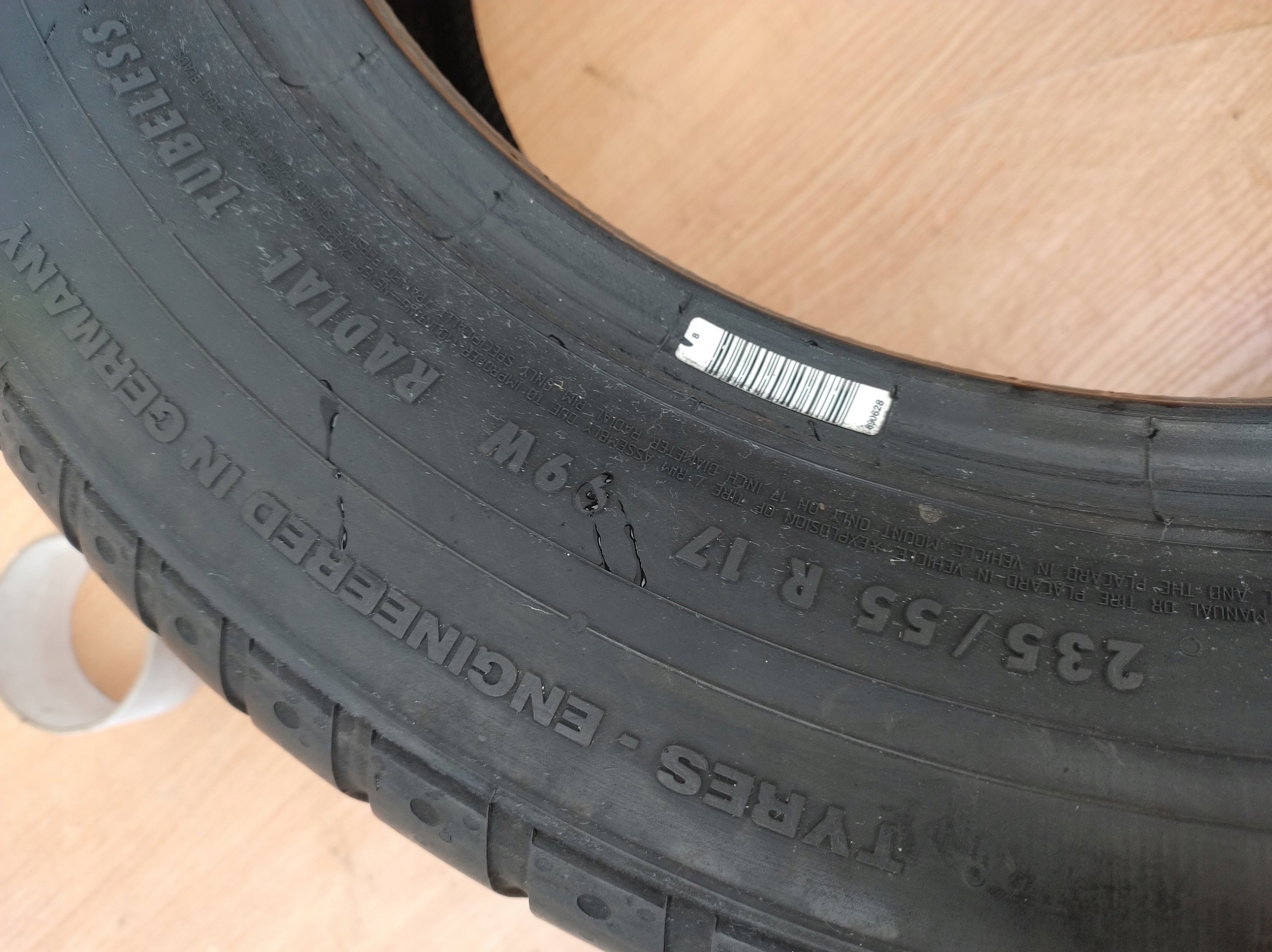 CAOUTCHOUC LATO CONTINENTAL 235 55 17 99W R17 3.20MM