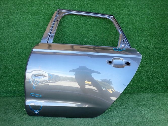 AUDI A6 C7 KOMBI 11- door left rear. rear part