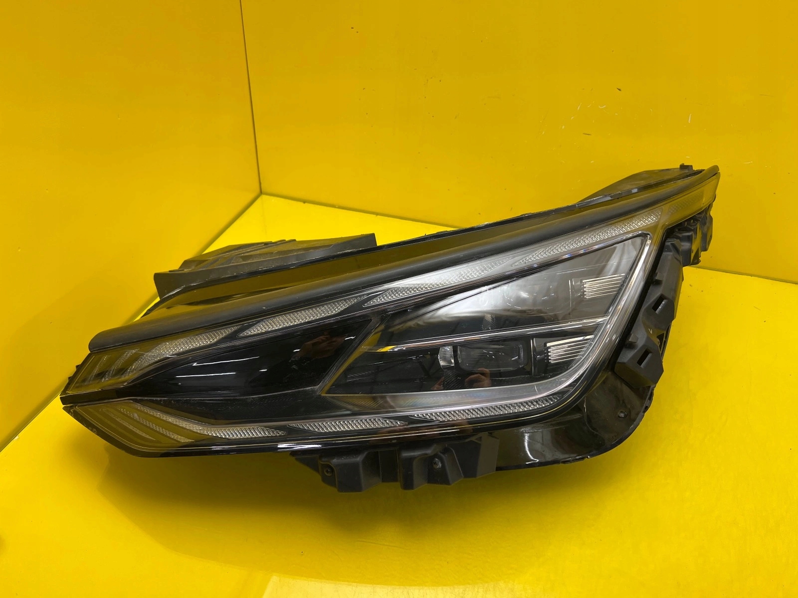 light left front KIA EV6 EV-6 Full Led