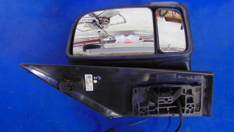 mirror right EUROPA 7 PIN MERCEDES SPRINTER A910 A907 18-25R