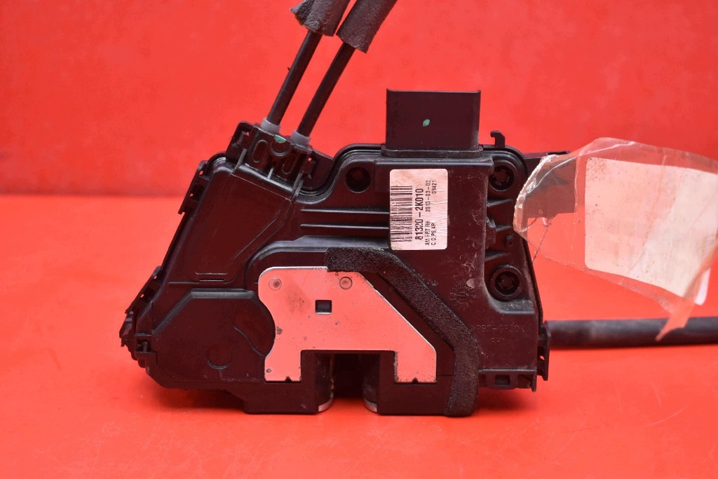 lock door right front front EU 81320-2K010 KIA SOUL 1 and 08-11