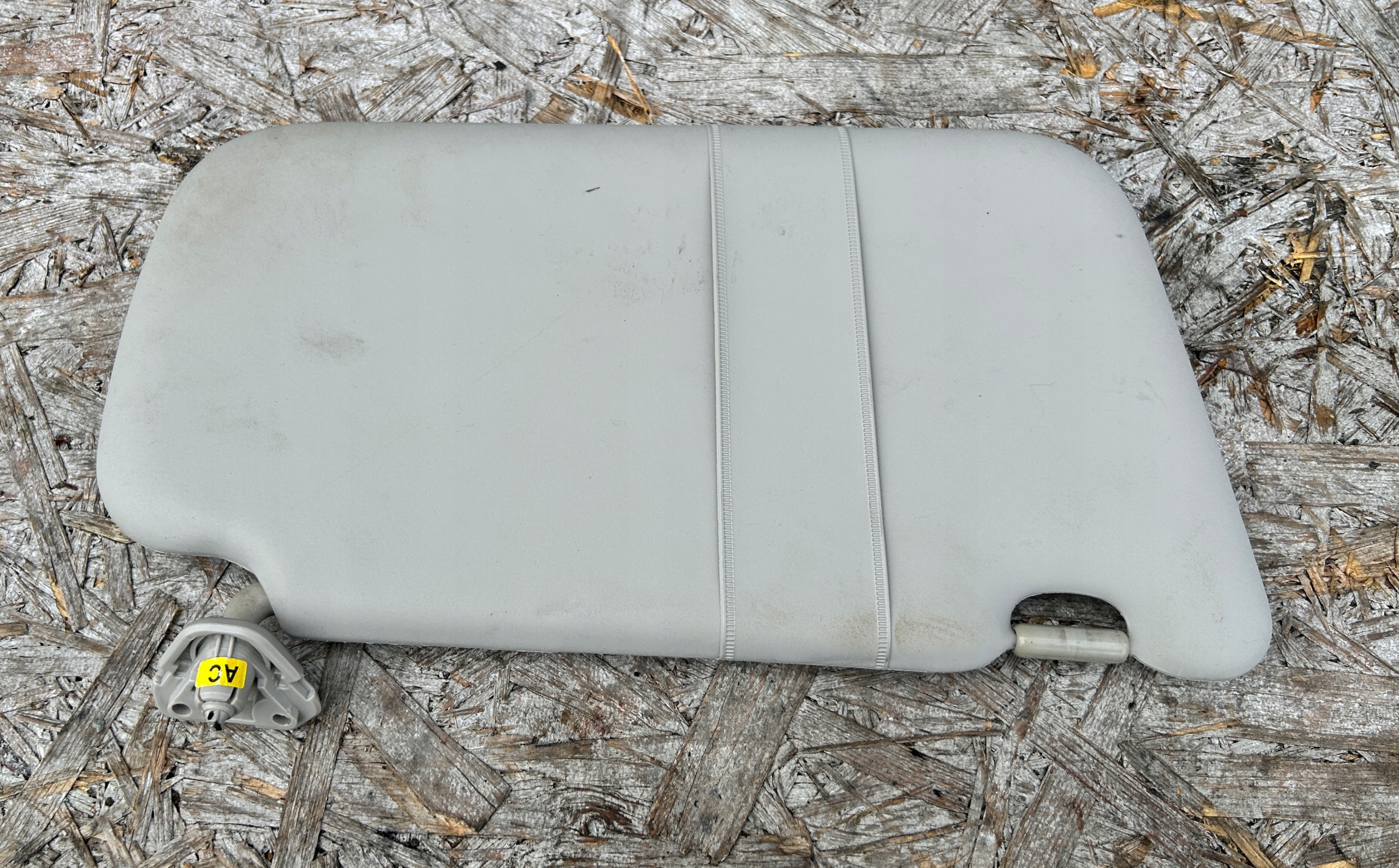 cover PRZECIWSLONECZNA left NISSAN LEAF and ZE0 10