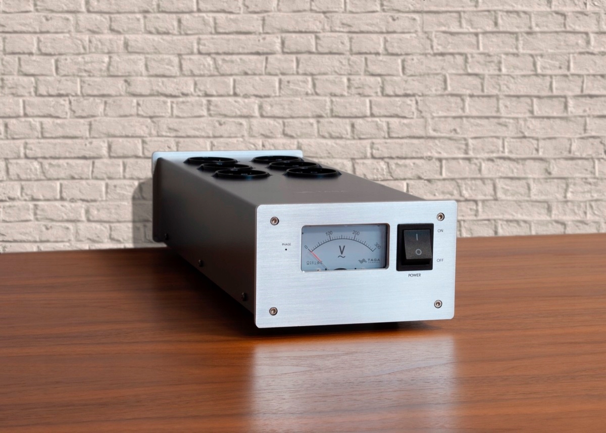 Listwa filtrująca Taga Harmony PF-600 zasilająca Model PF-600