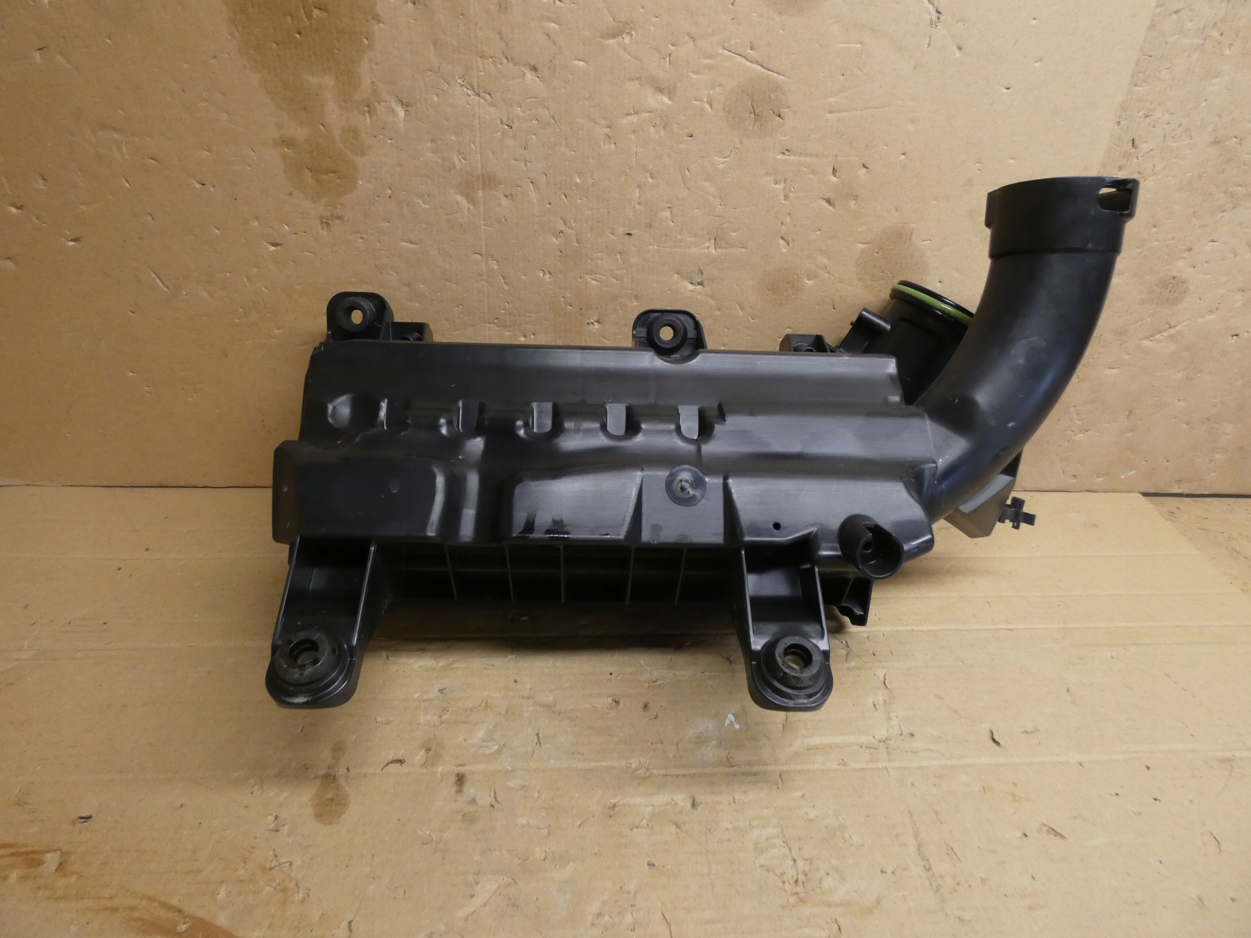 Gehäuse filter luft PEUGEOT CITROEN 1,2THP 9845151480