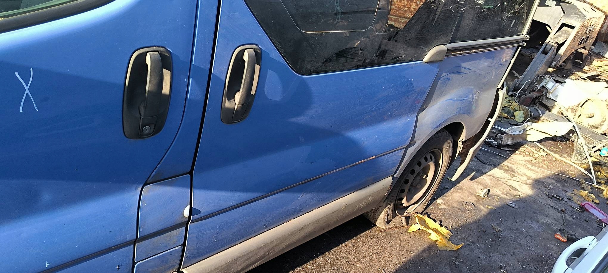 door sliding left RENAULT TRAFIC II