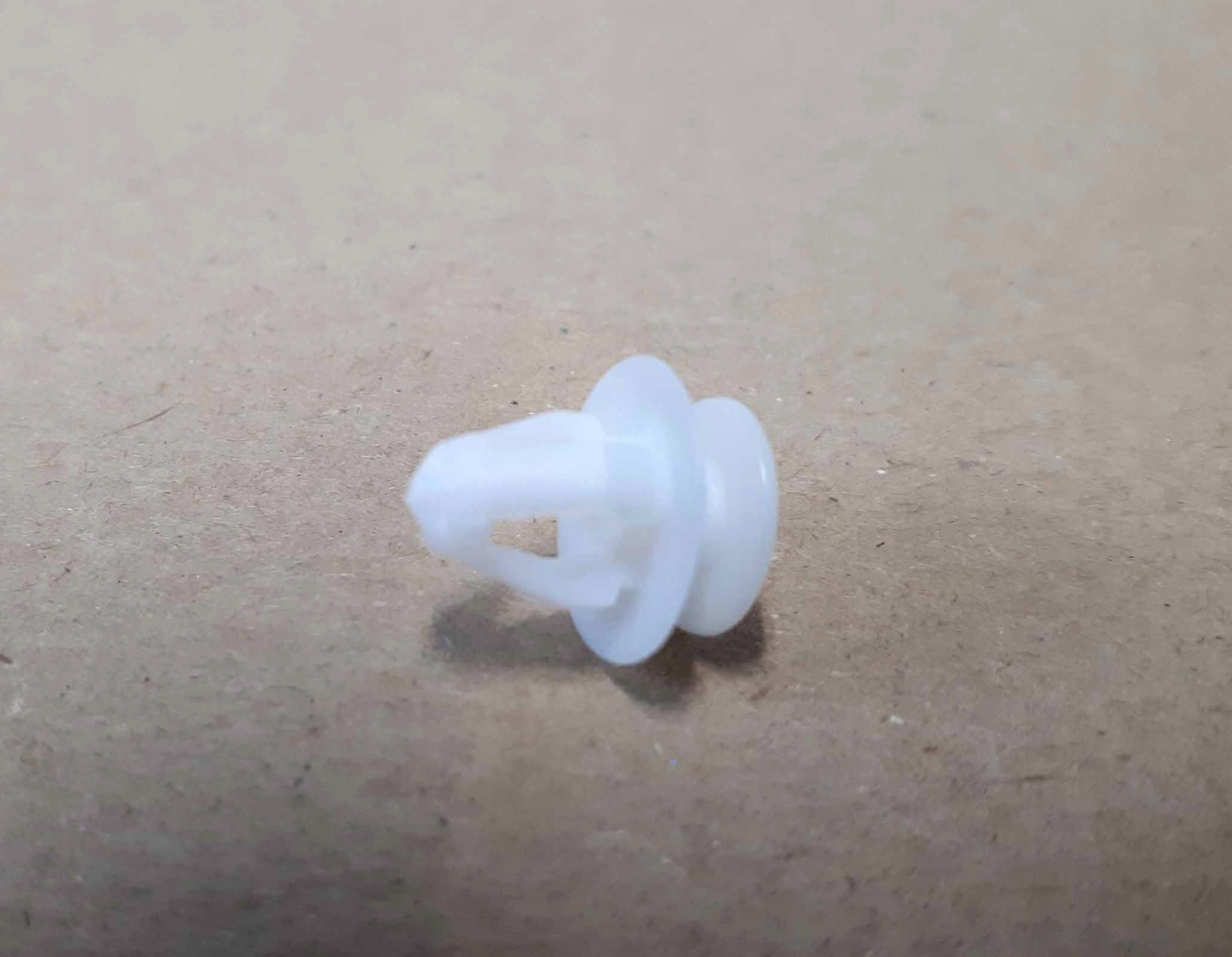 SPINKA MOCOWANIA ATRAPY SKODA FABIA 2 5J0853139A NOWA ORYGINAŁ Typ samochodu Samochody osobowe