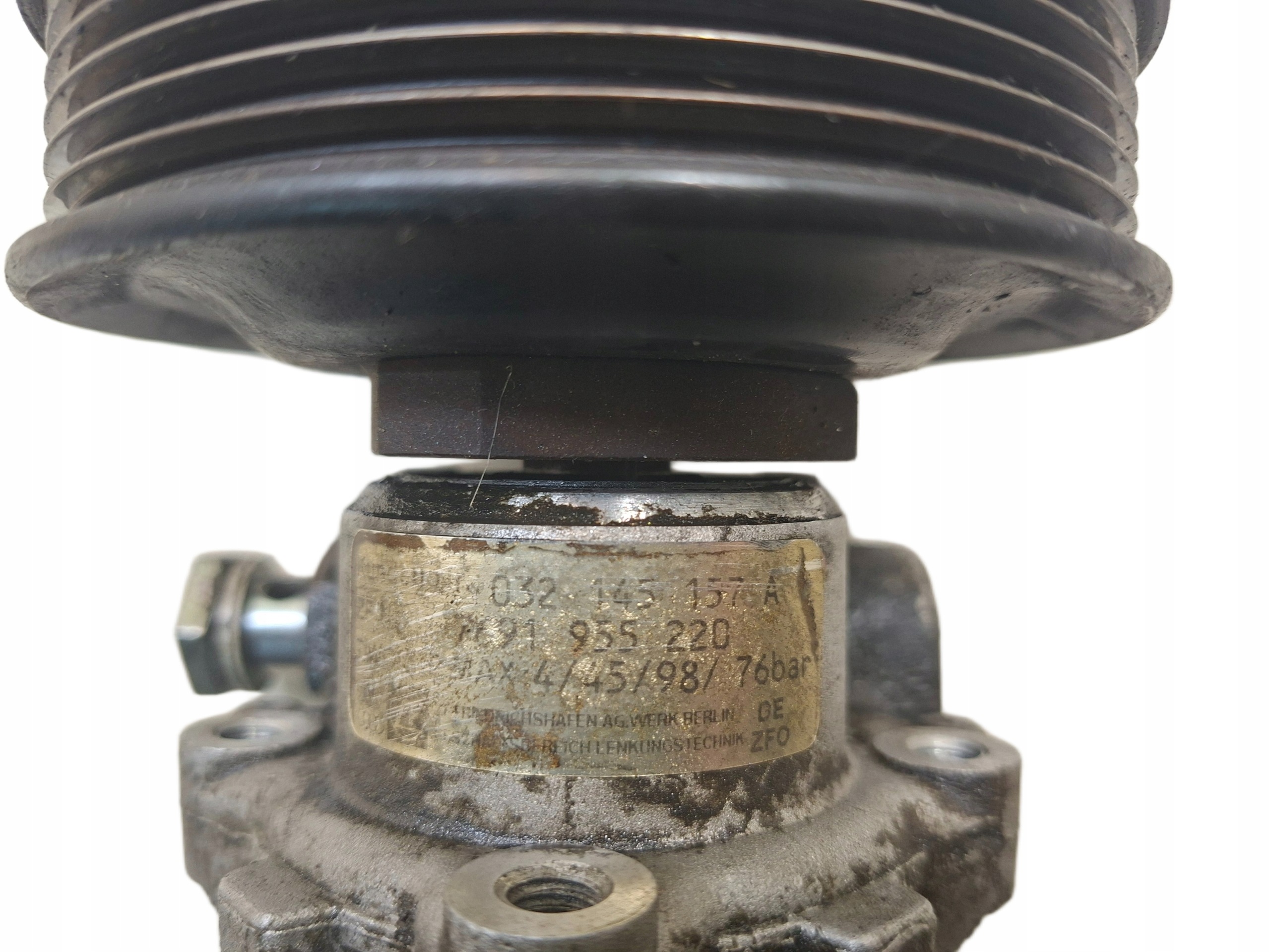 servo pump VW POLO III 6N1 1.4 16V 032145157A