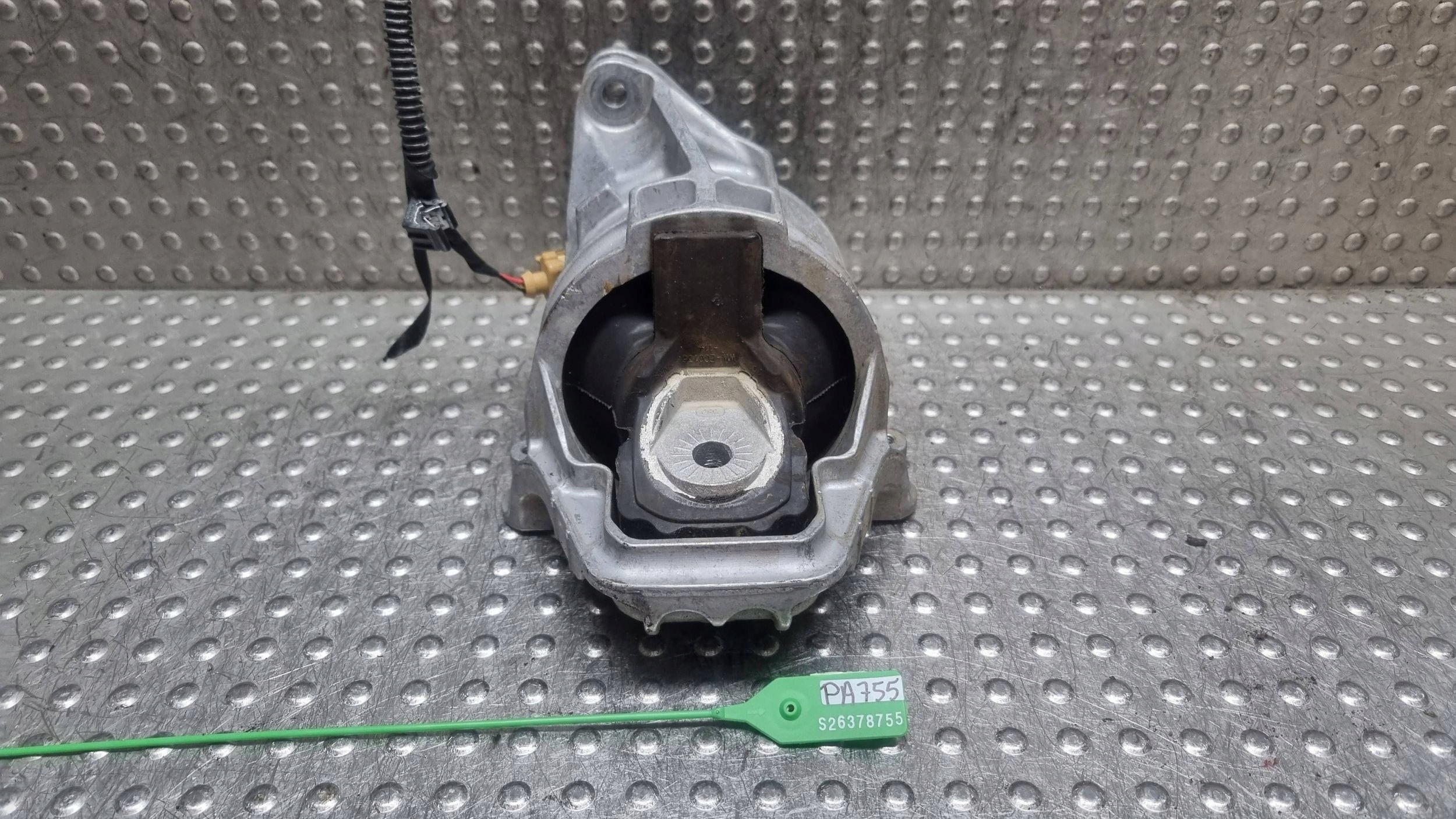 engine mount left 8B3199371BQ AUDI A5 B10 A6 C9 2.0 TDI 150KW 4x4
