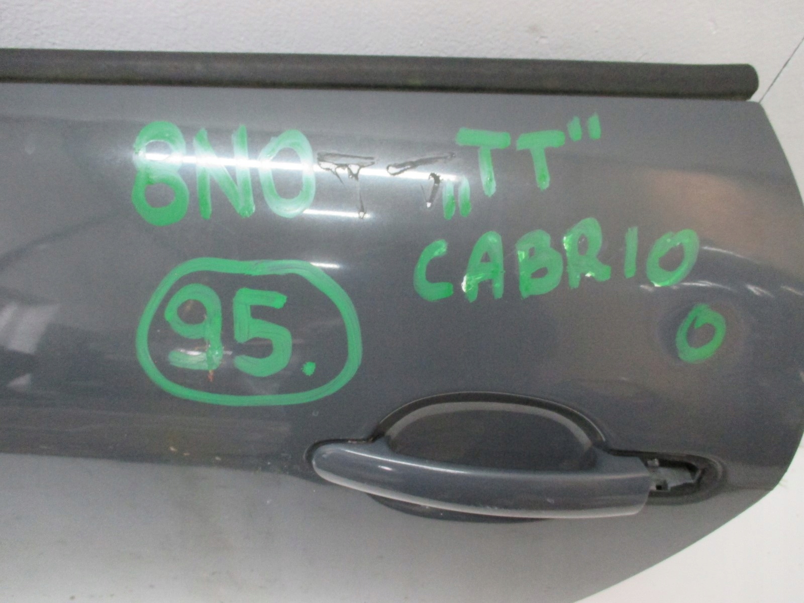 door left front AUDI TT 8N0 CABRIO