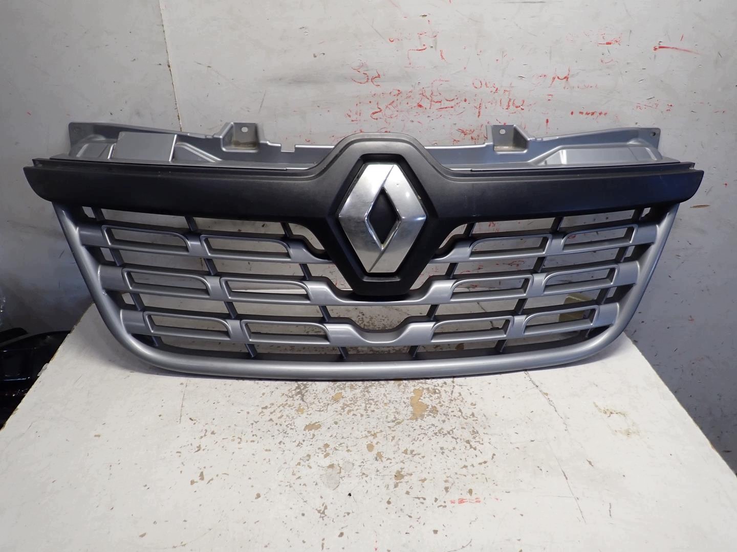 Grill RENAULT MASTER III LIFT 2014- 623102803