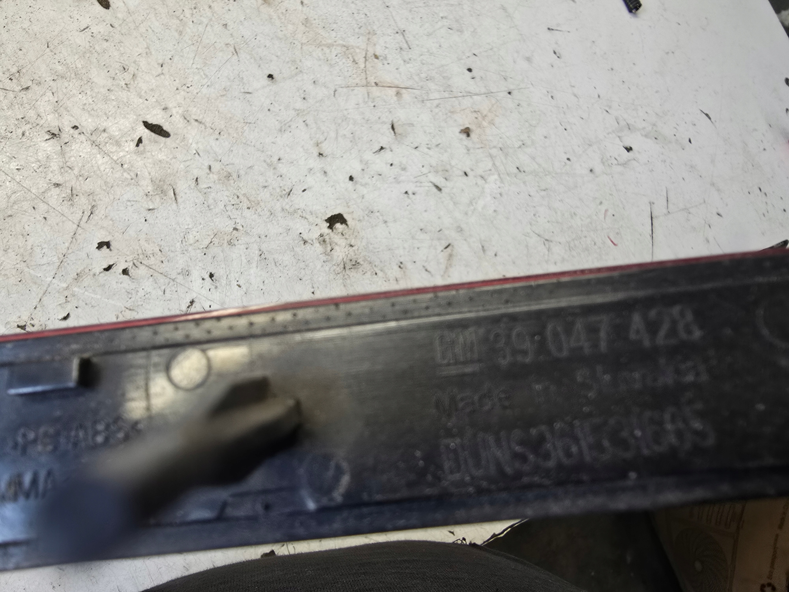 OPEL ASTRA K HB ODBLASK der Stoßstange heck links 39047428