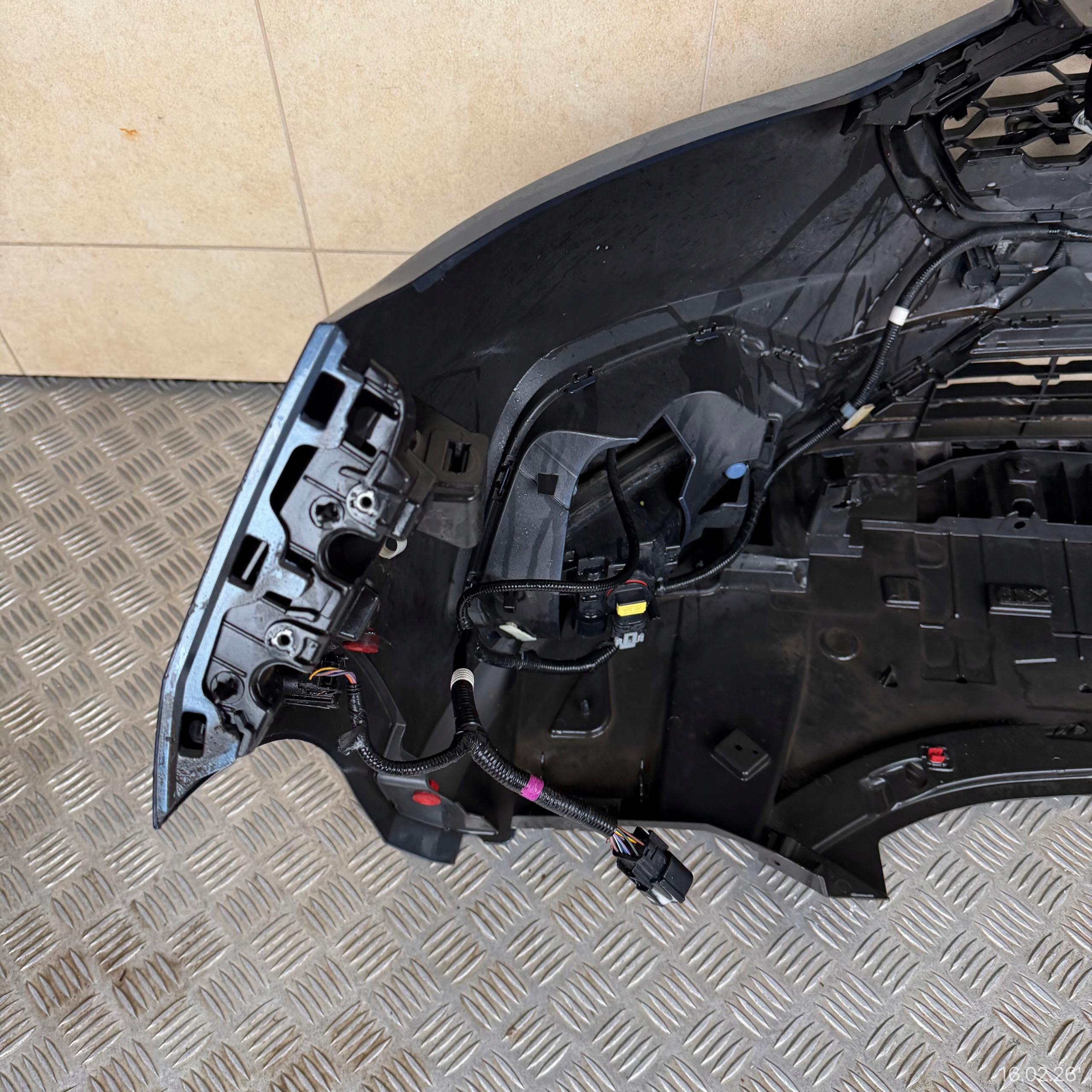 front bumper complete FORD FIESTA MK8 ST-LINE 2020 ROK 6 PDC